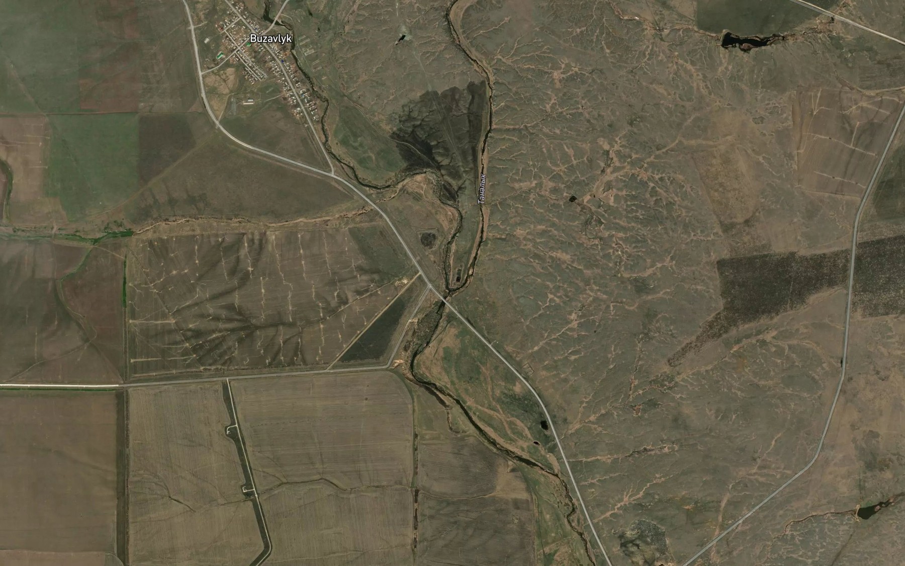 Satellite map of the Buzavlyk