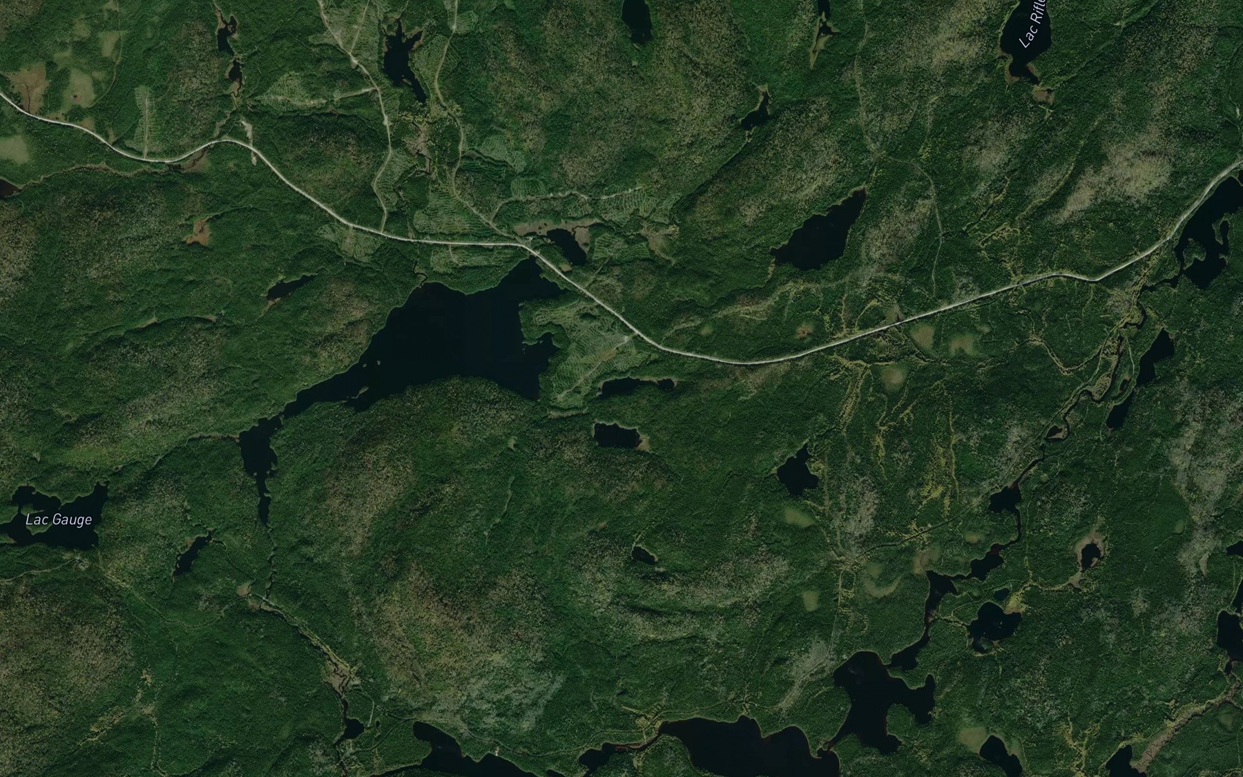 Satellite map of the Lac du Glouton