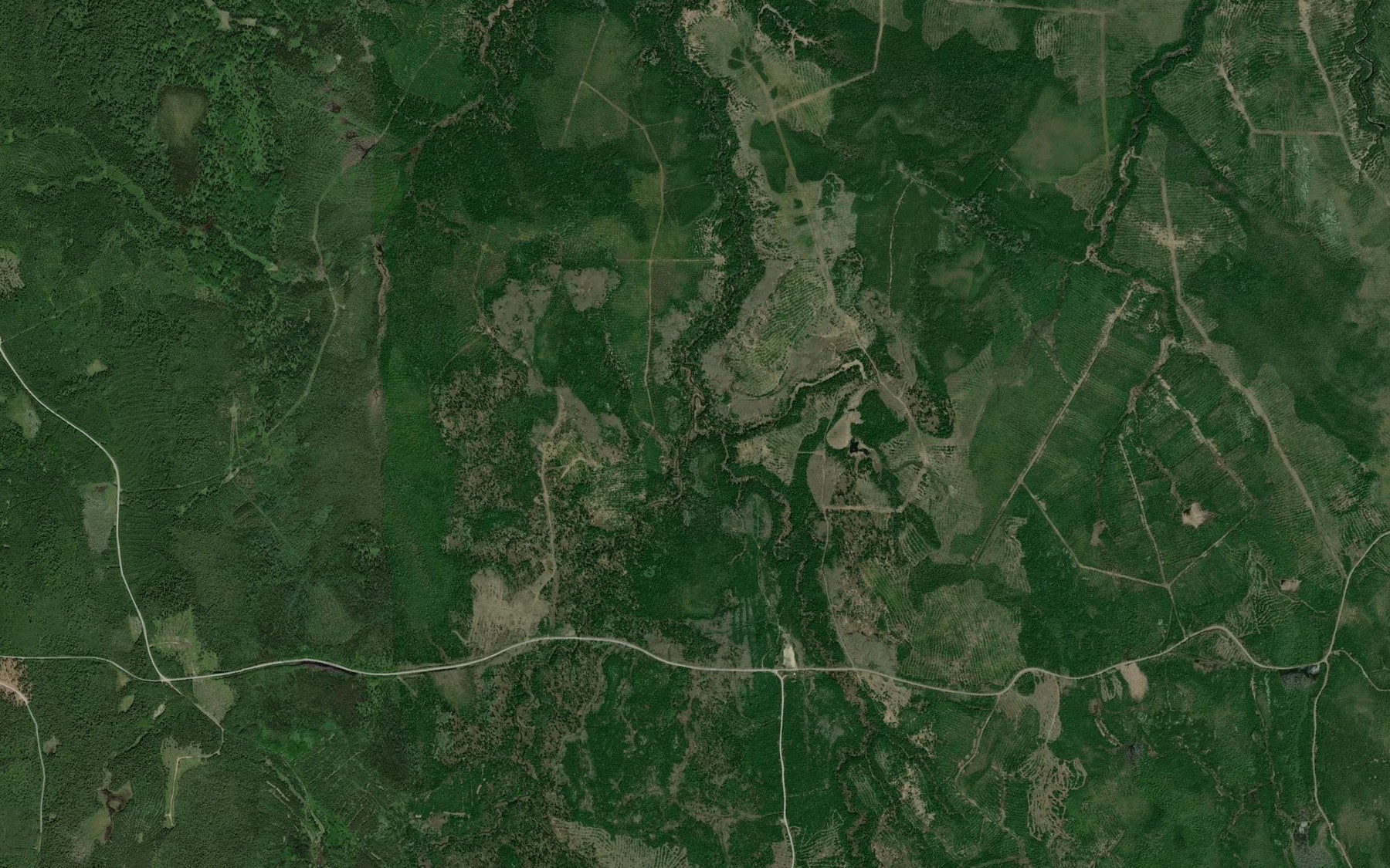Satellite map of the East Night Hawk River
