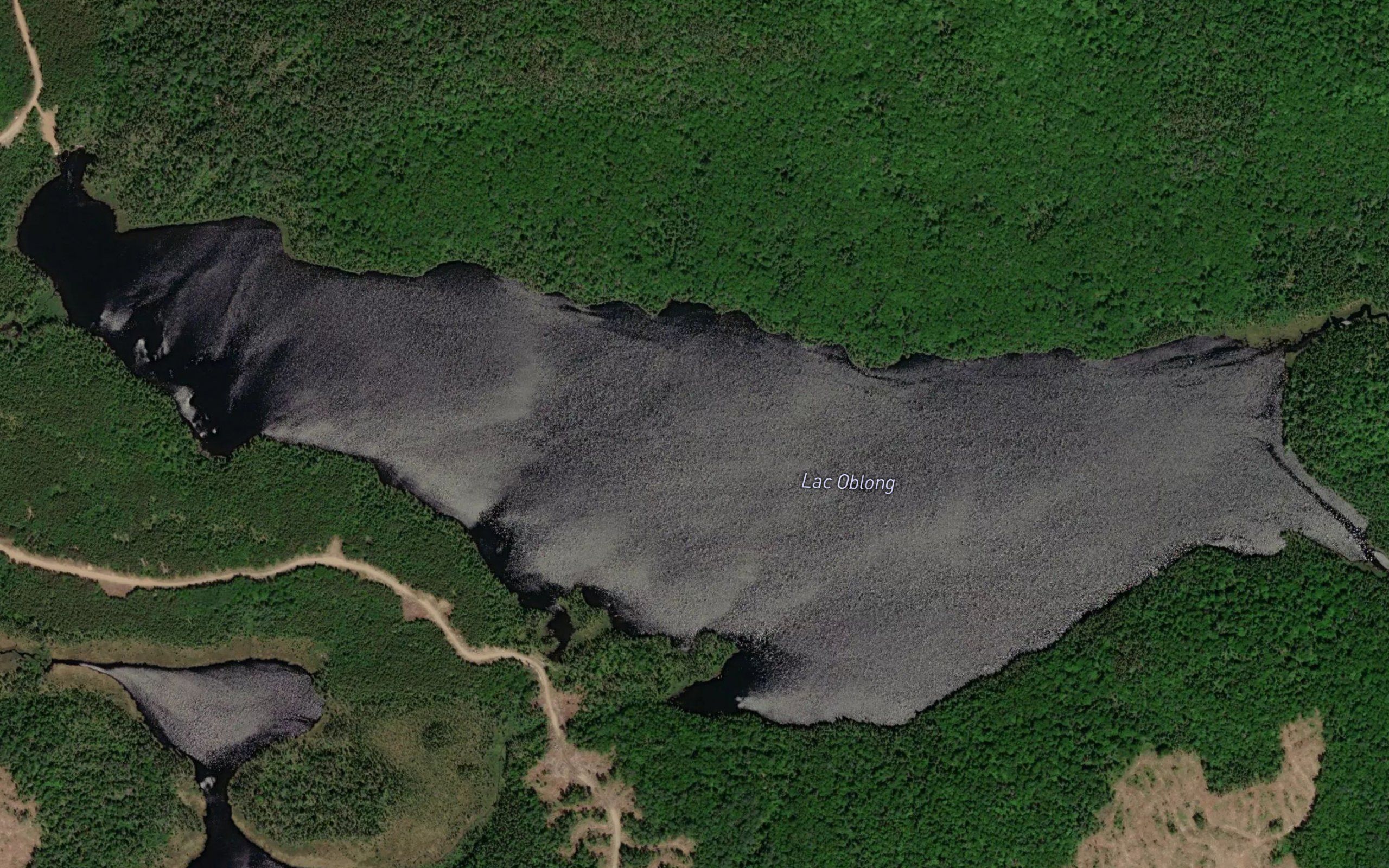 Lac Oblong