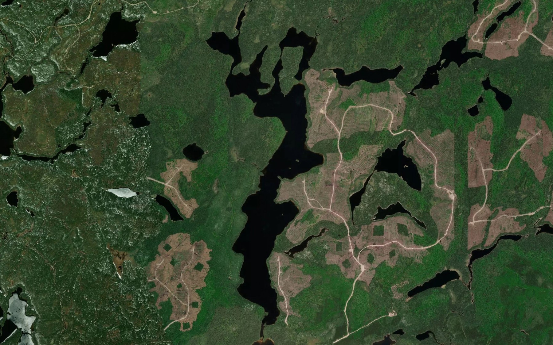 Satellite map of the Lac Kiask