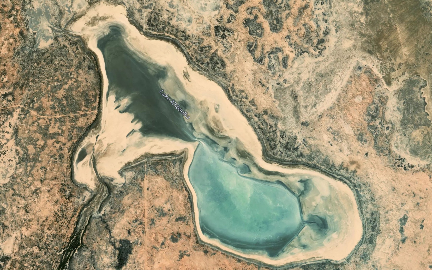 Satellite map of the Lake Altiboulka