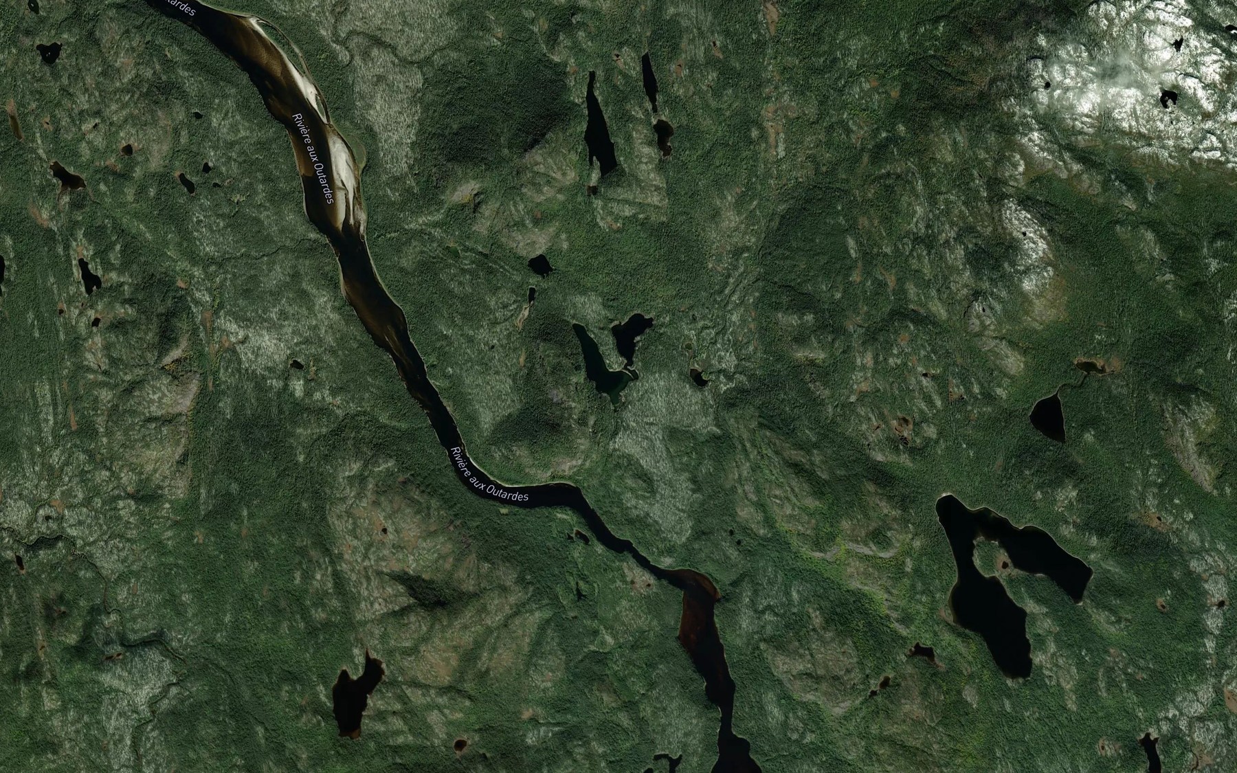 Satellite map of the Petit lac en V
