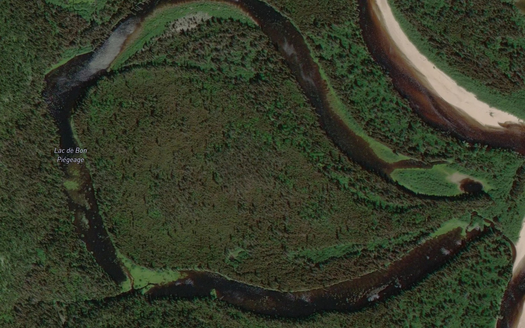 Satellite map of the Lac de Bon Piegeage
