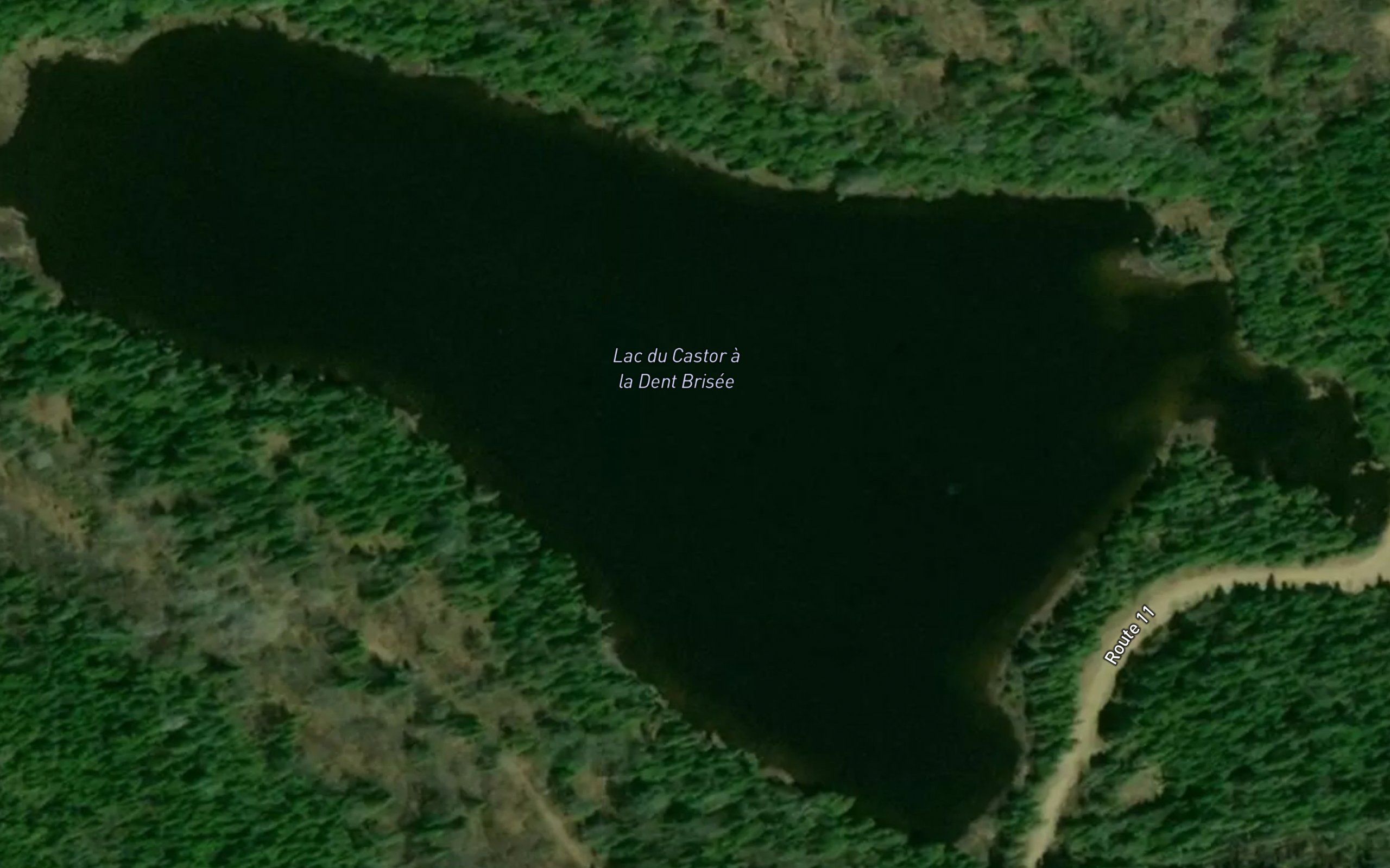 Lac du Castor a la Dent Brisee