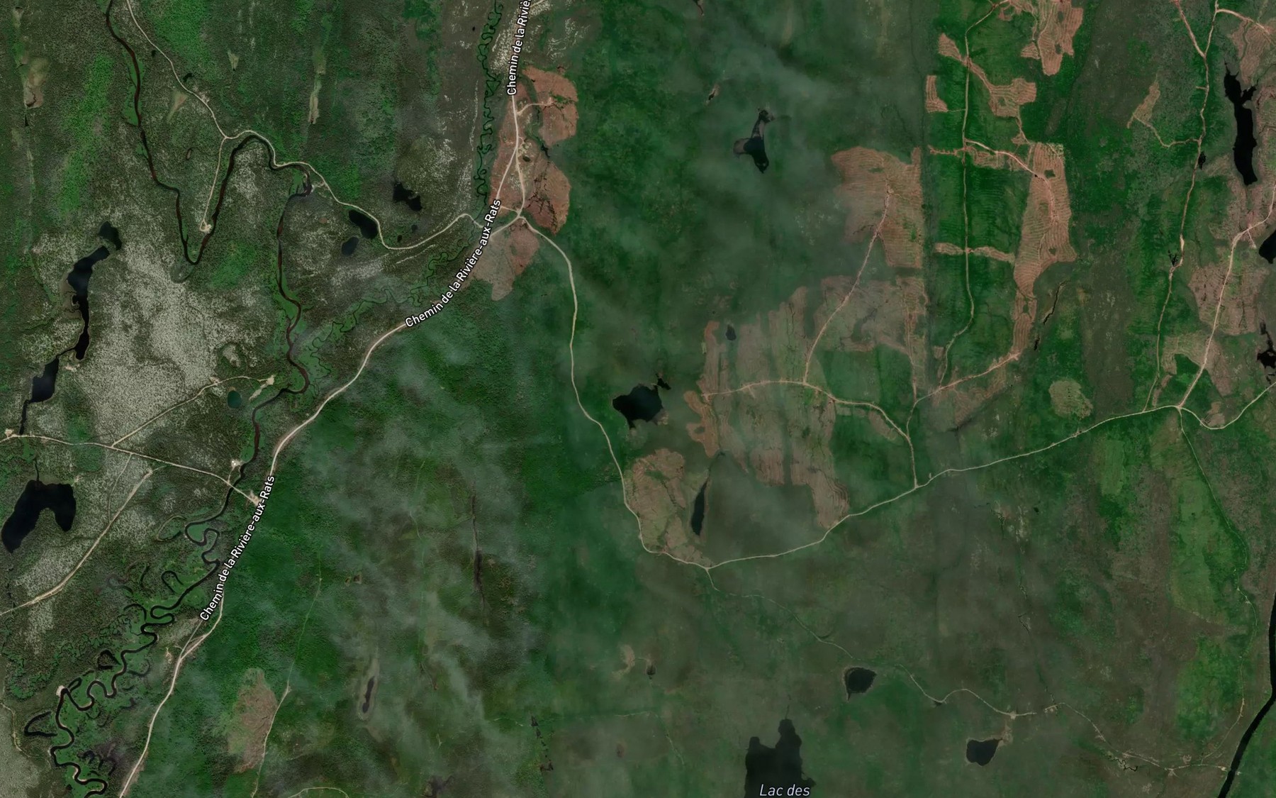Satellite map of the Lac de la Clochette