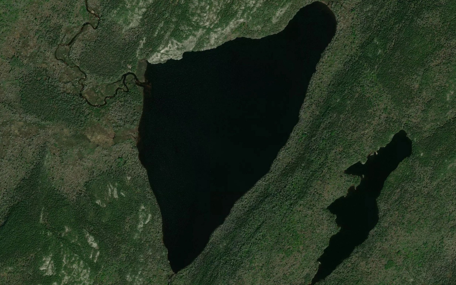 Satellite map of the Lac des Trois Pointes