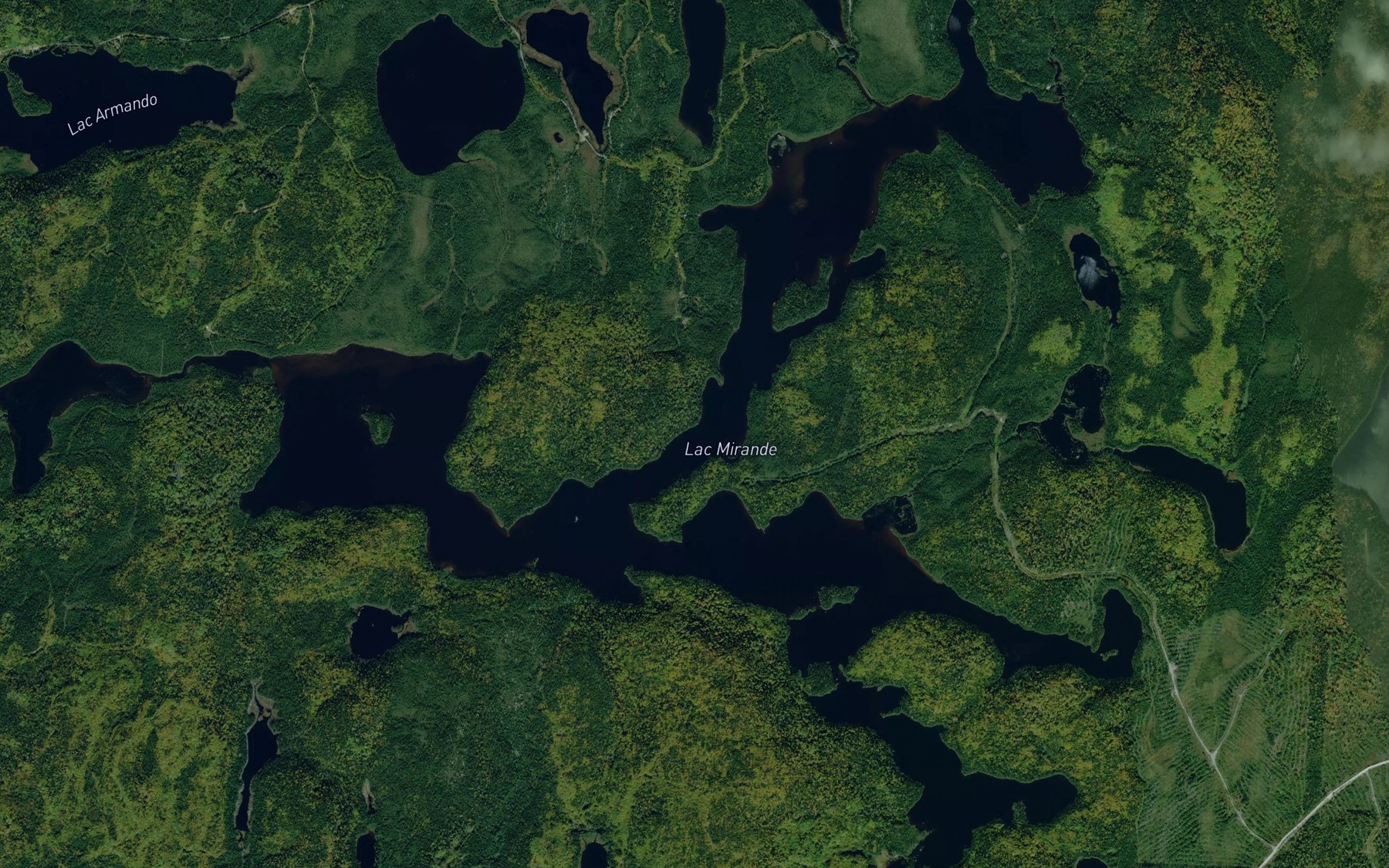 Satellite map of the Lac Mirande