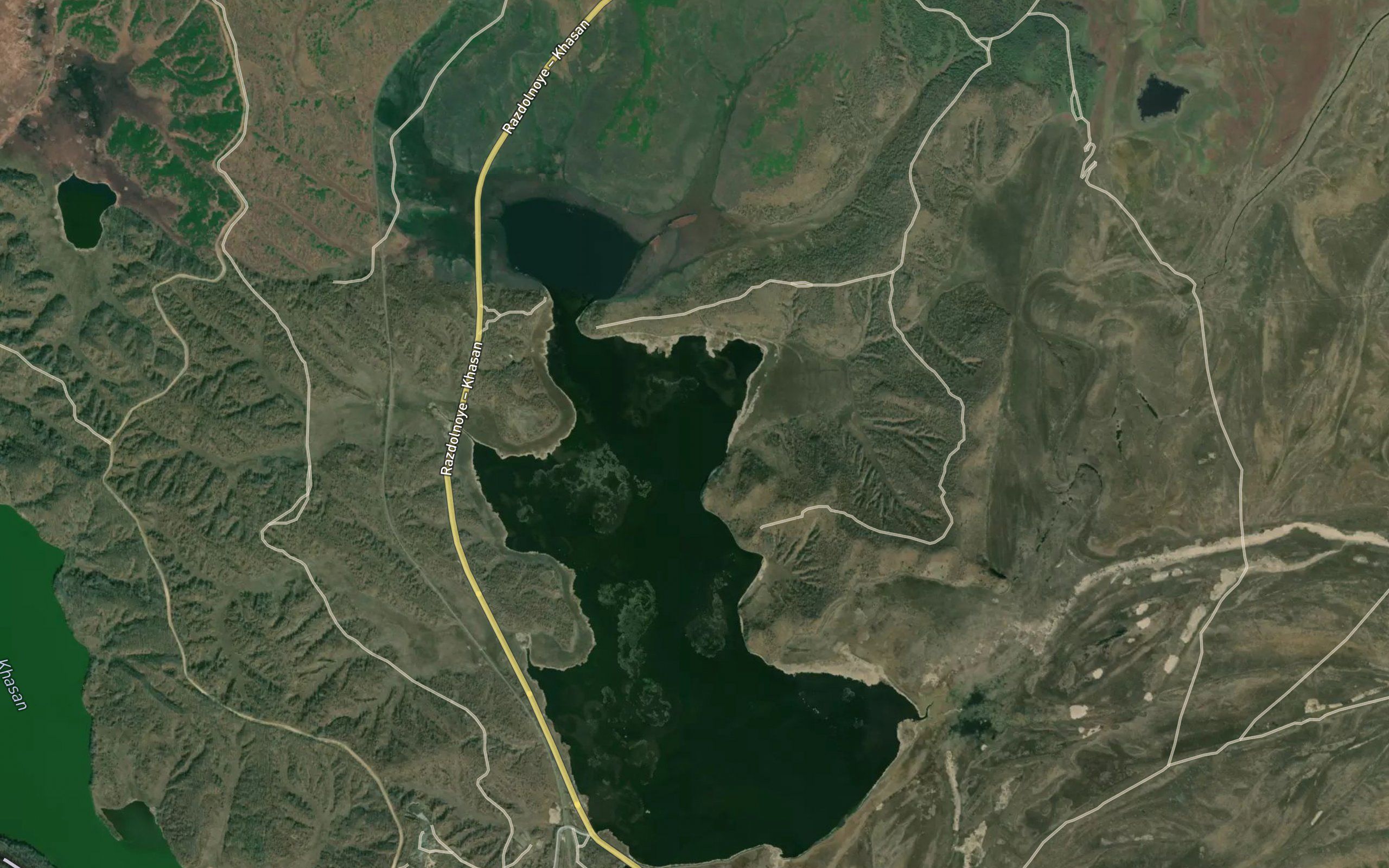 Ozero Lotos