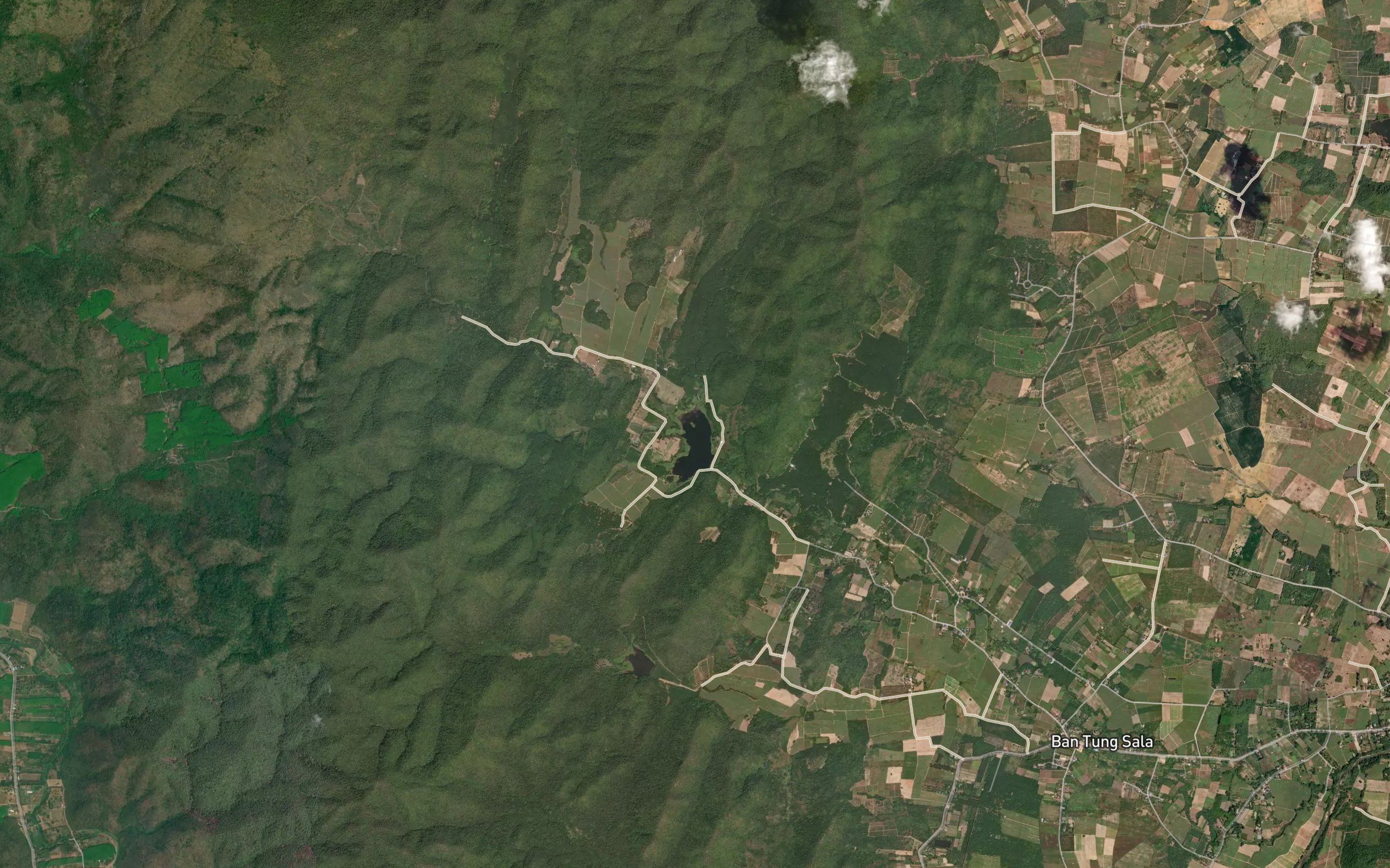 Ang Kep Nam Ban Thung Sala