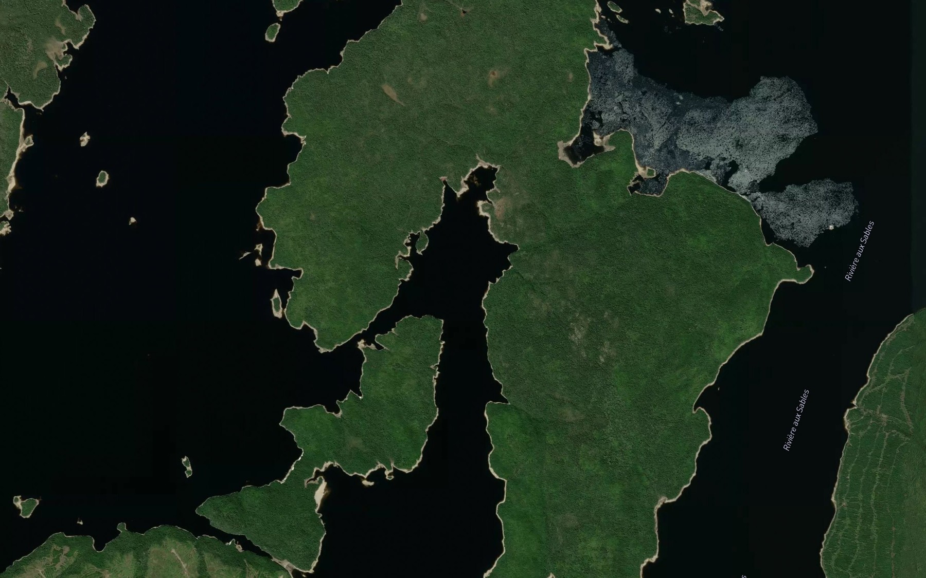 Satellite map of the Passe en Z
