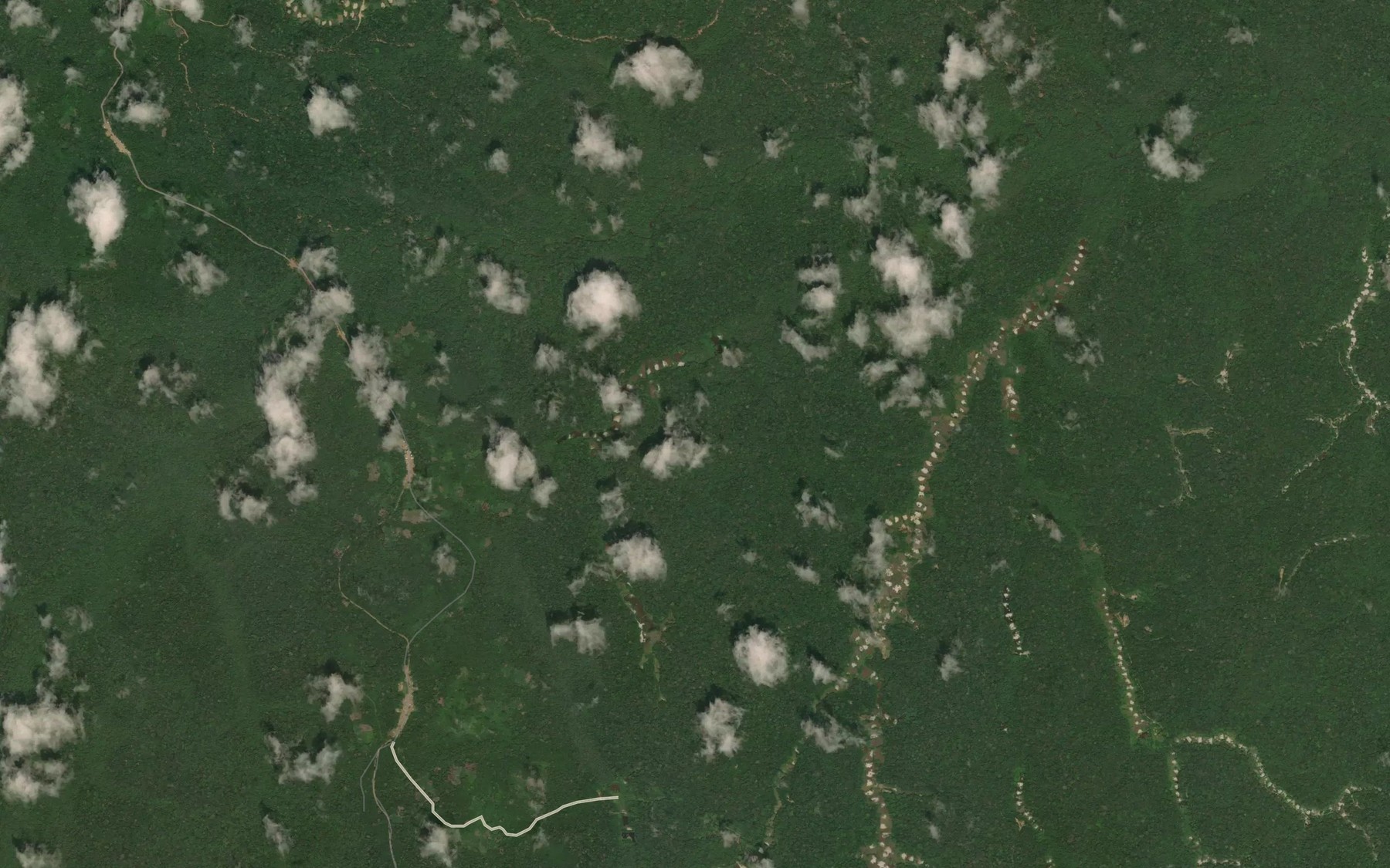 Satellite map of the Leka