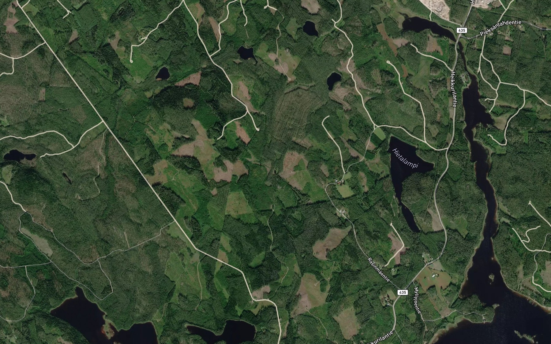 Satellite map of the Pitkansillanlampi
