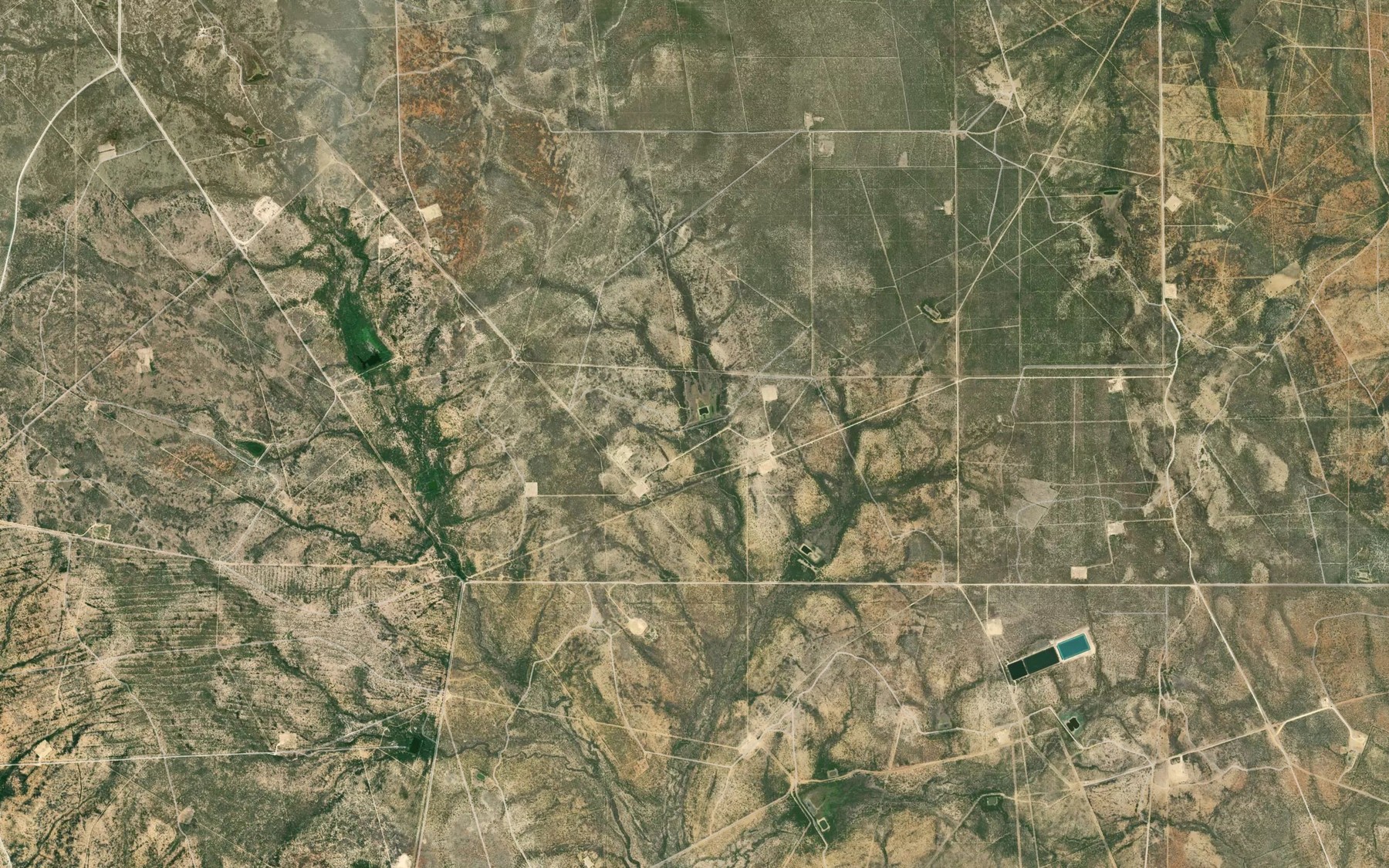 Satellite map of the Risinger Lake