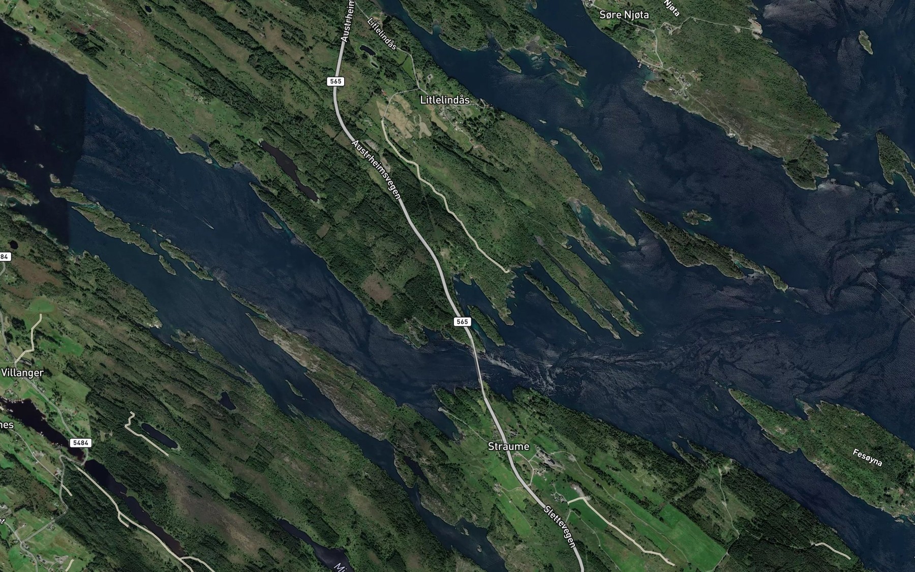 Satellite map of the Snekkevika