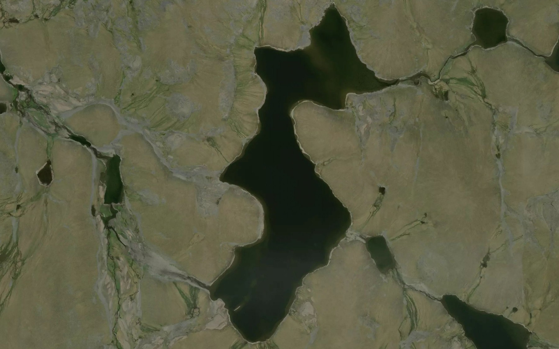 Satellite map of the Lac Apurtinilik