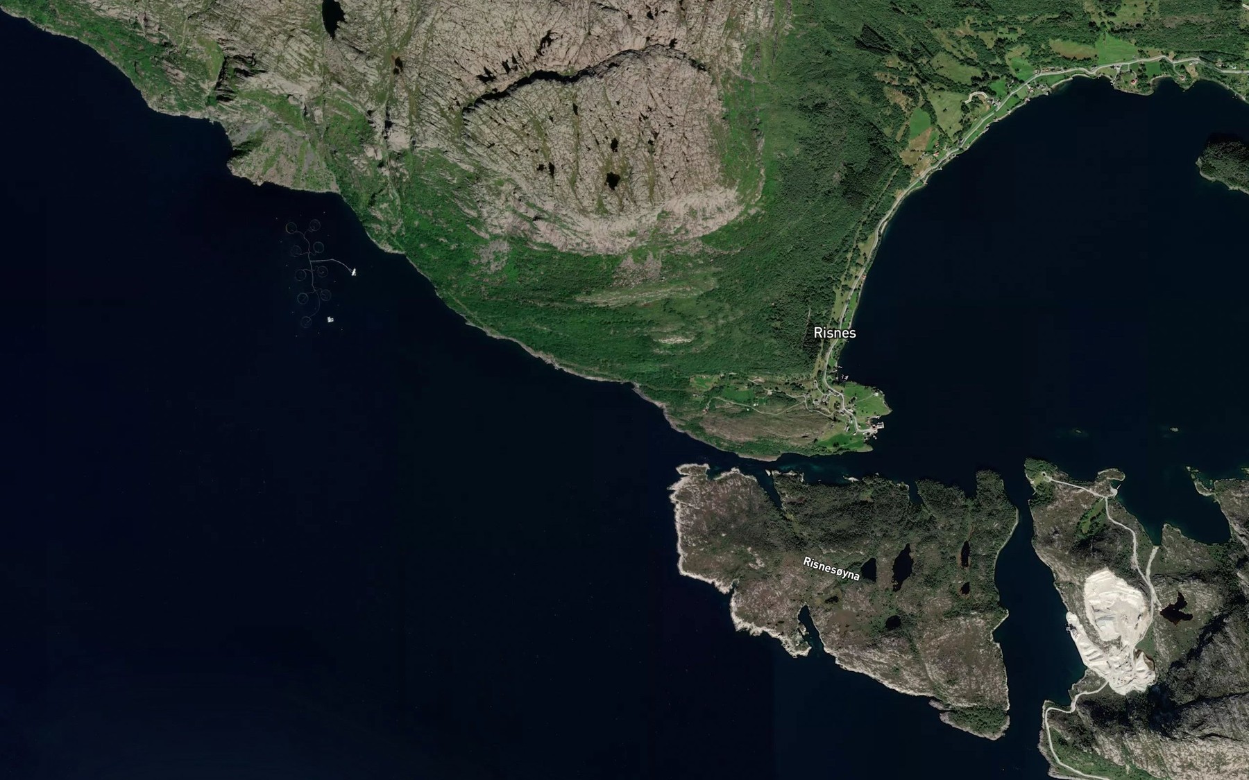 Satellite map of the Storevikane