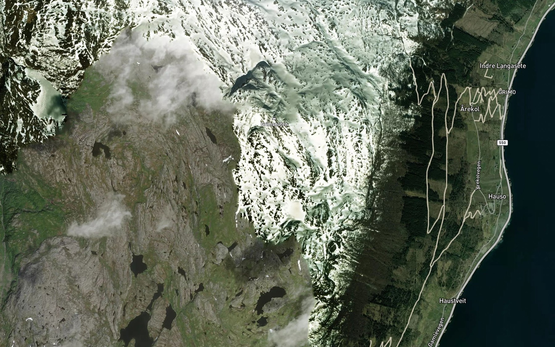 Satellite map of the Blomkolltjorn