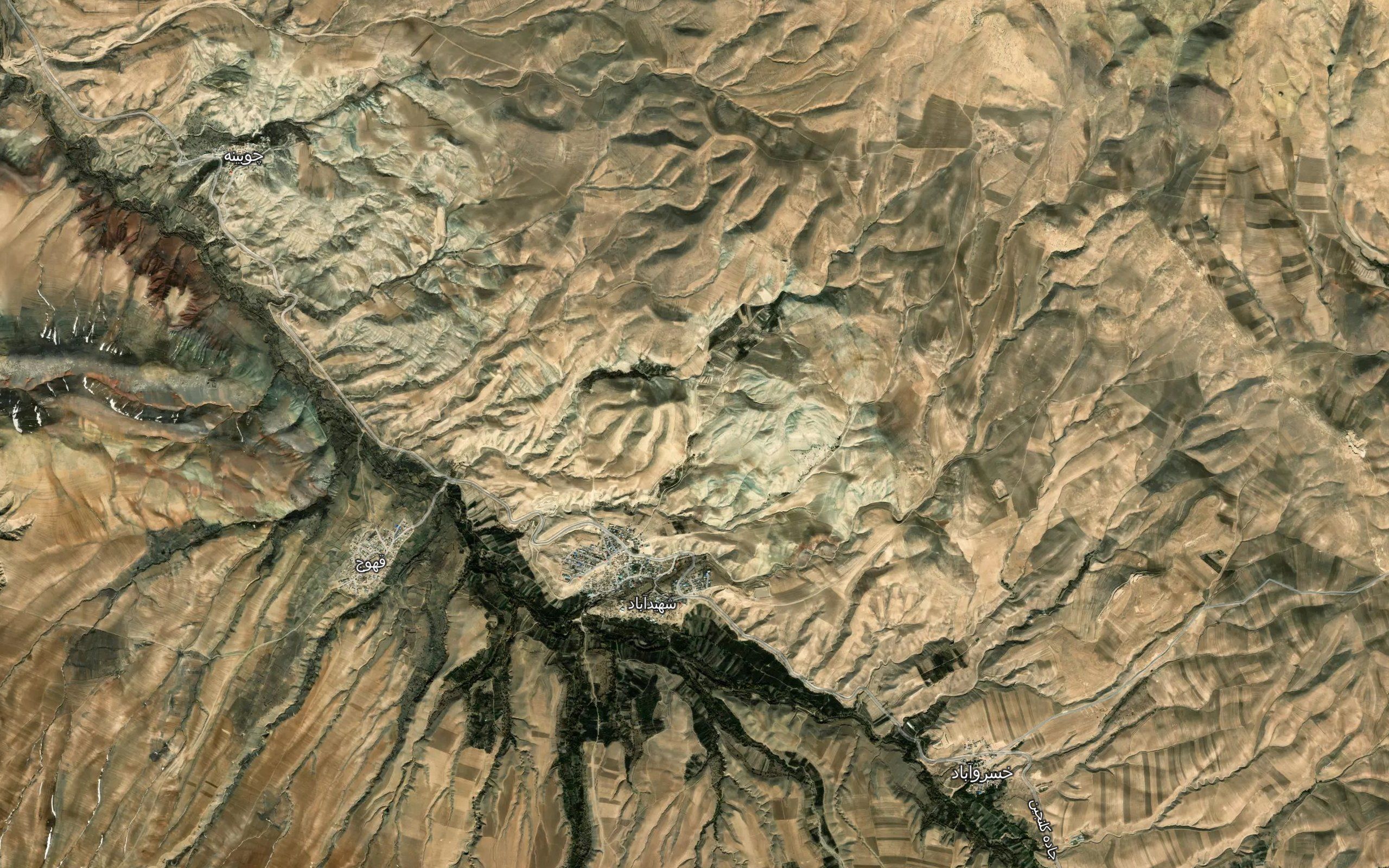 Cheshmeh-ye Bezucheh Dareh Seh