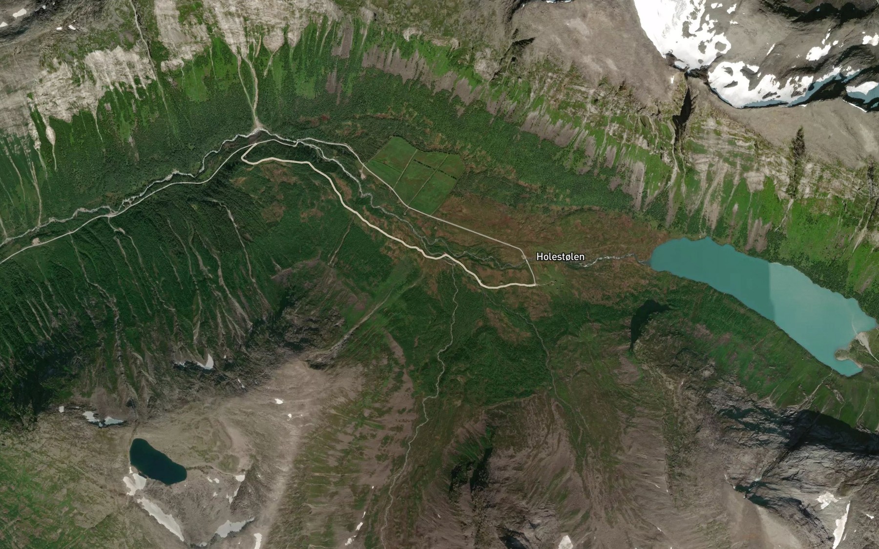Satellite map of the Smadalselvane