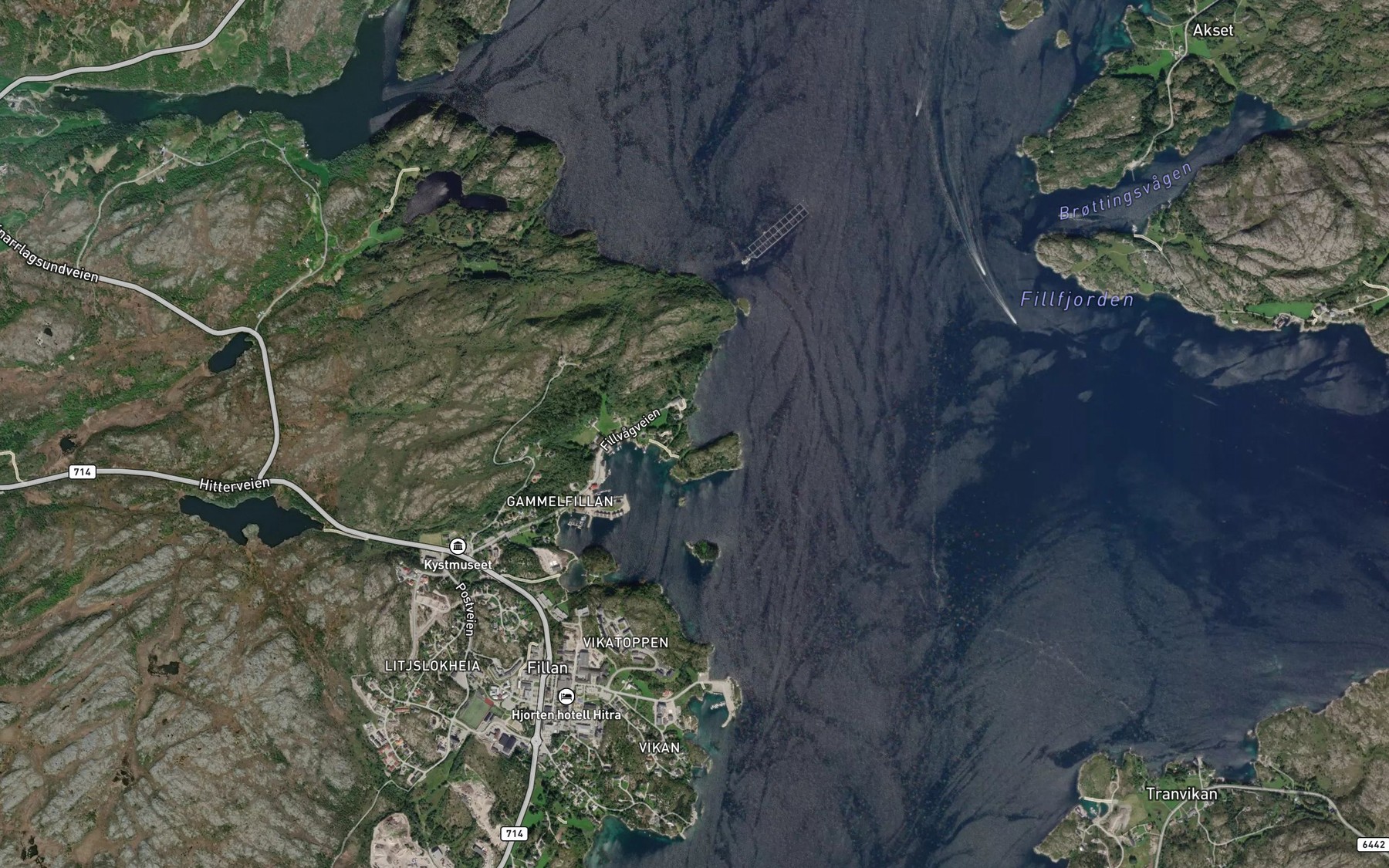 Satellite map of the Kjerringkjeften
