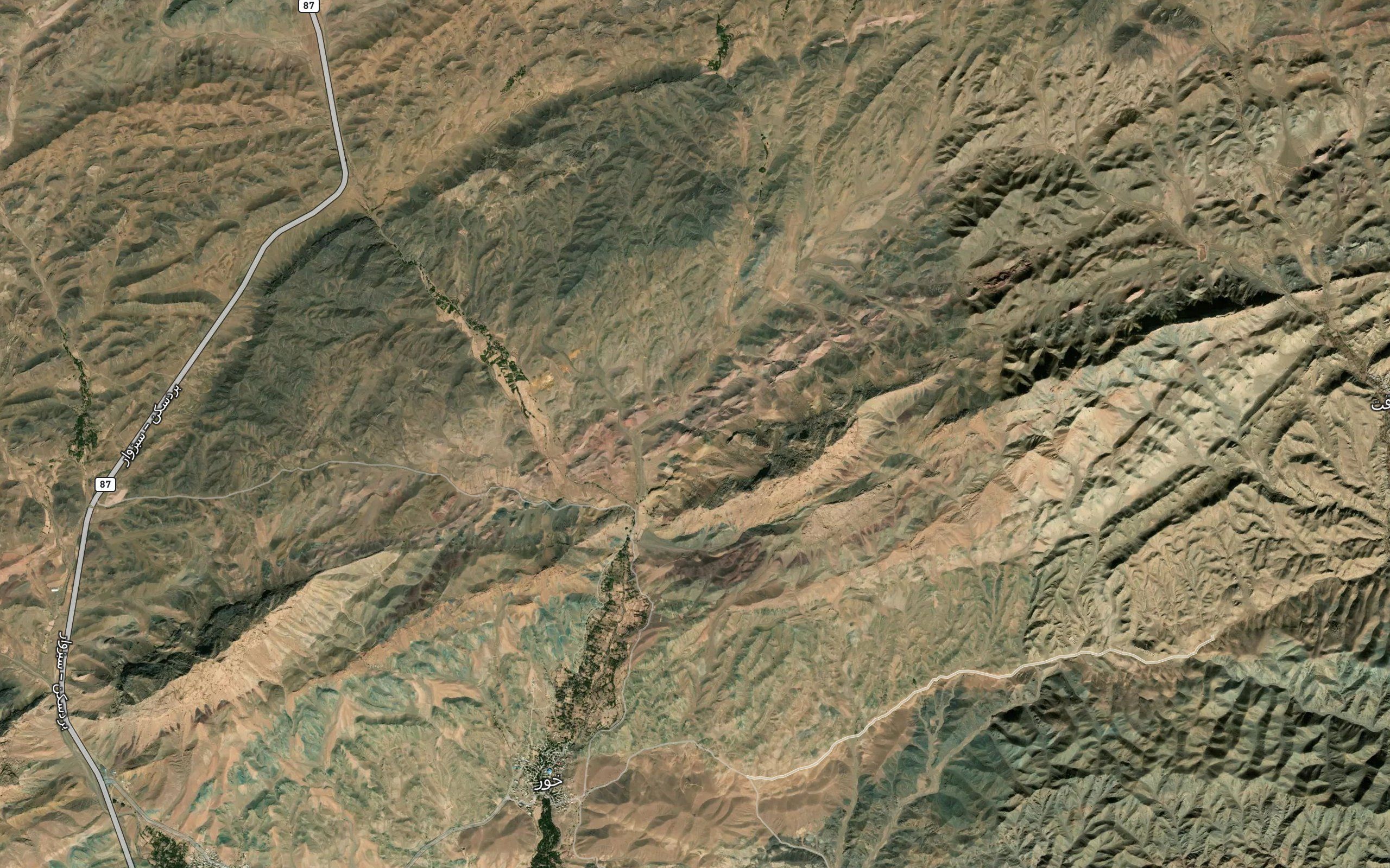 Cheshmeh-ye Tangol Zereshk