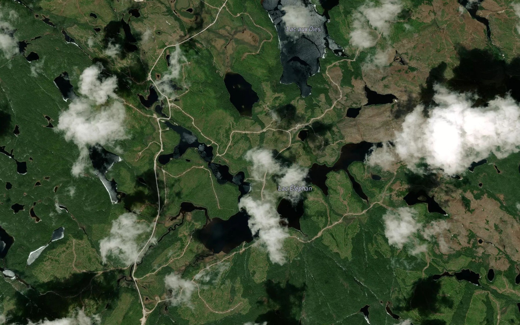 Satellite map of the Lac du Meunier