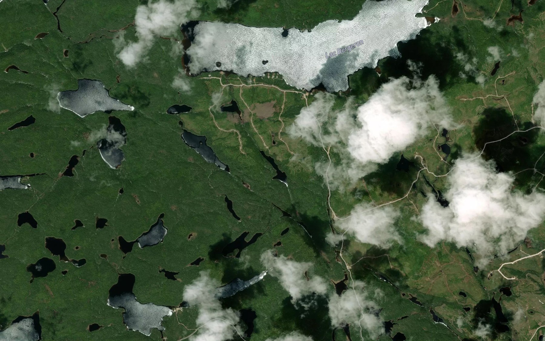 Satellite map of the Lac du Guide