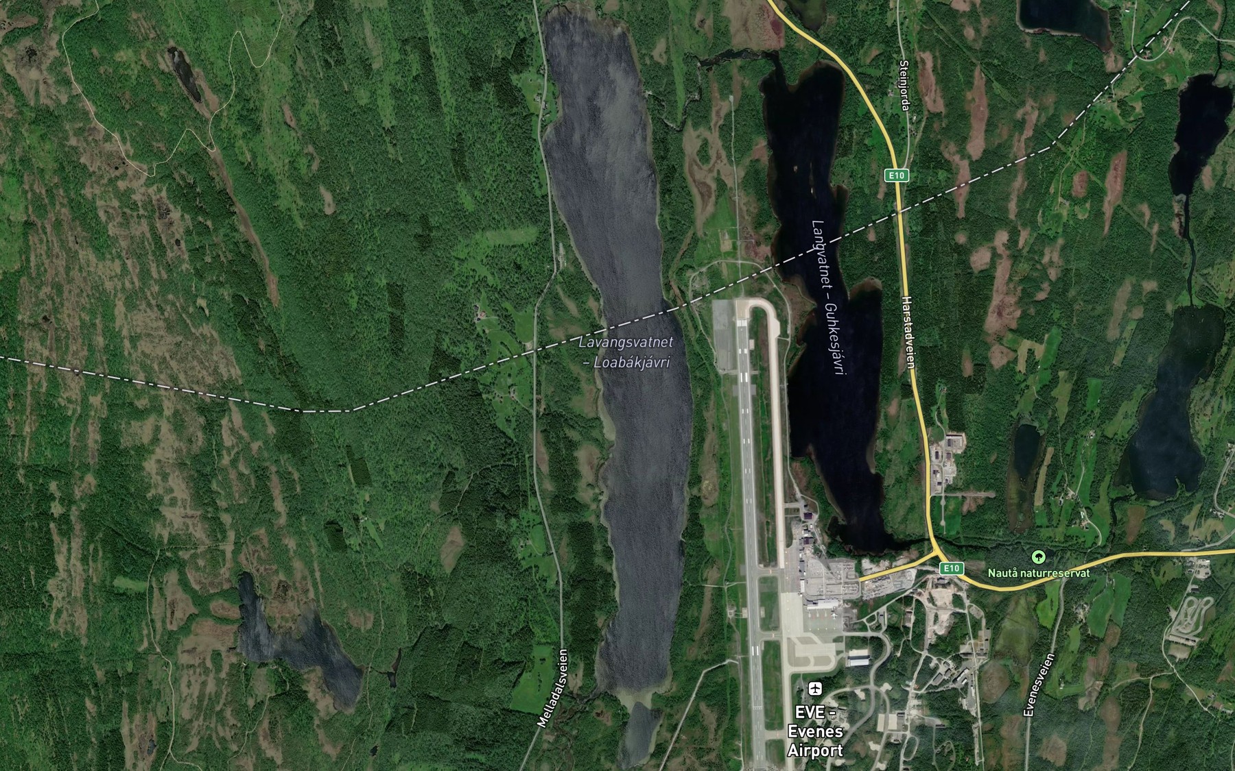 Satellite map of the Lavangsvatnet
