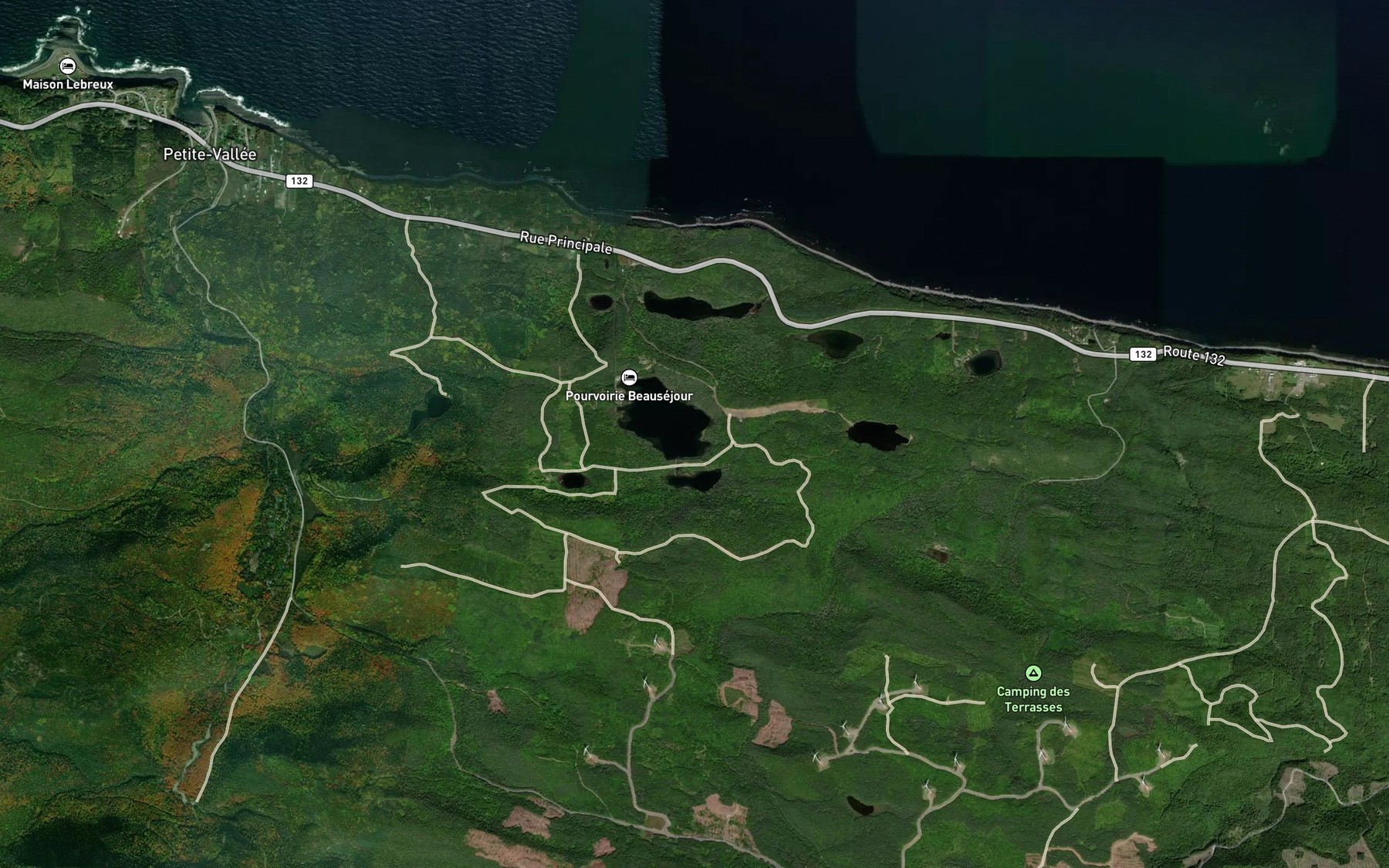 Satellite map of the Le Petit Lac