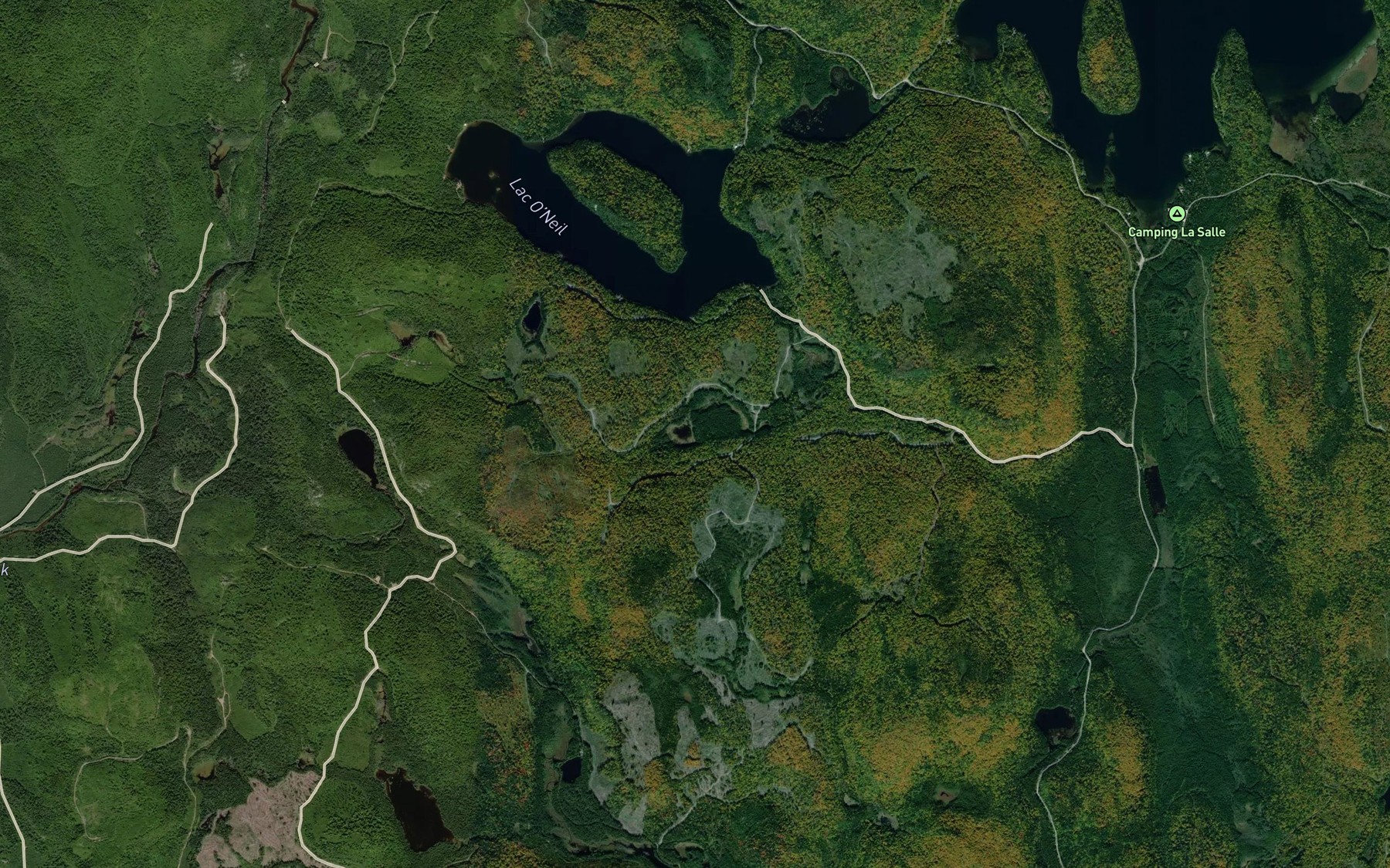 Satellite map of the Mare a Charette