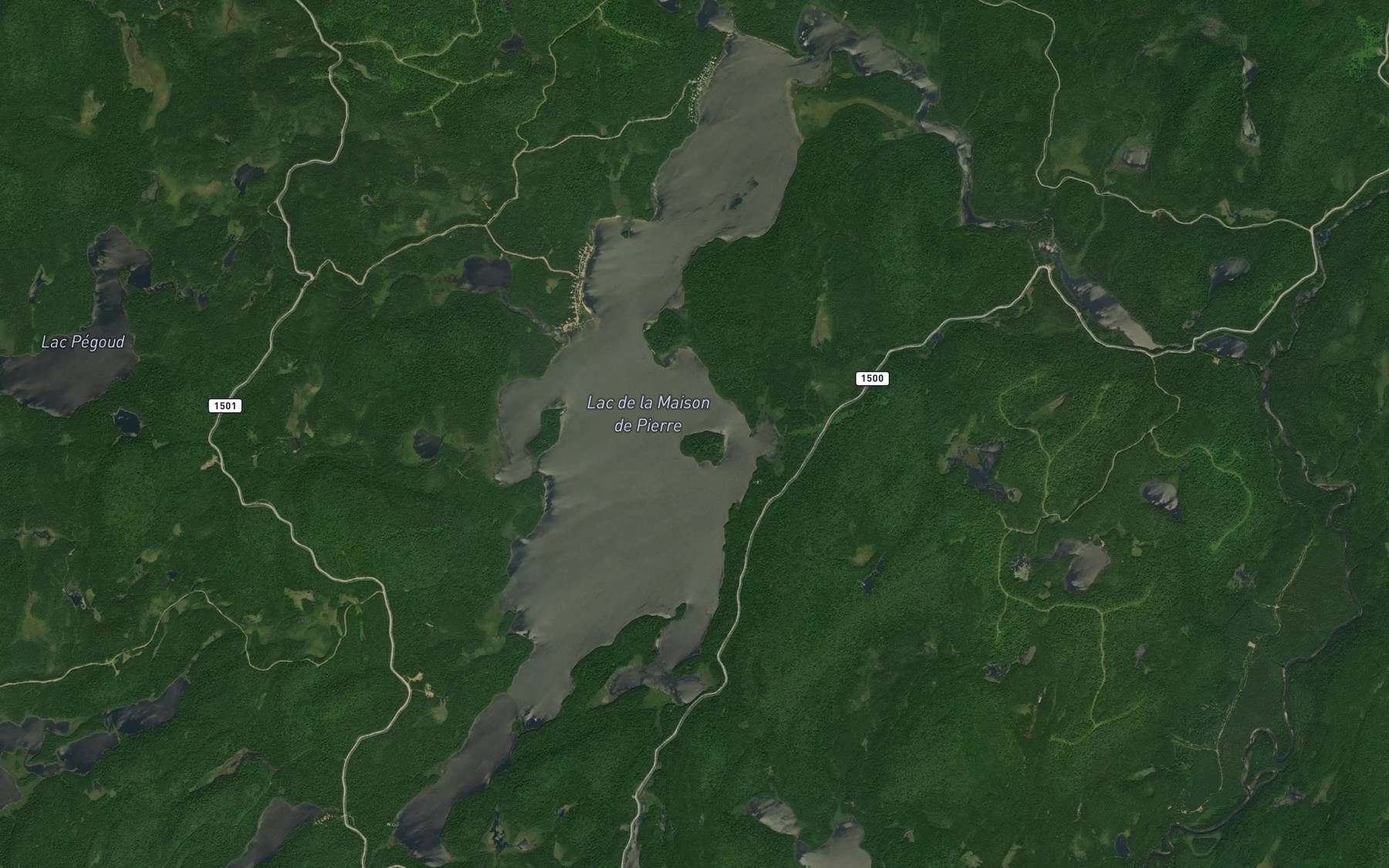 Satellite map of the Lac de la Maison de Pierre