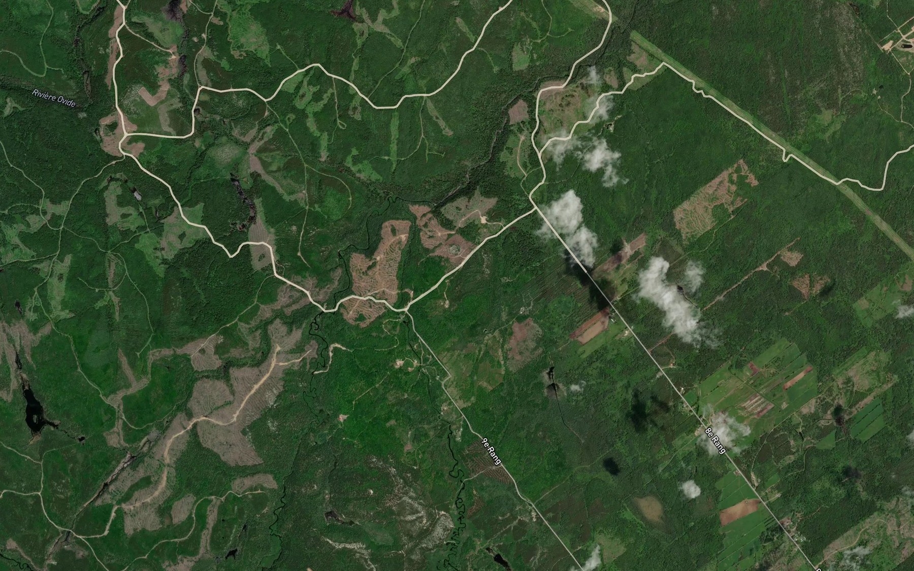 Satellite map of the Deuxieme bras des Iroquois
