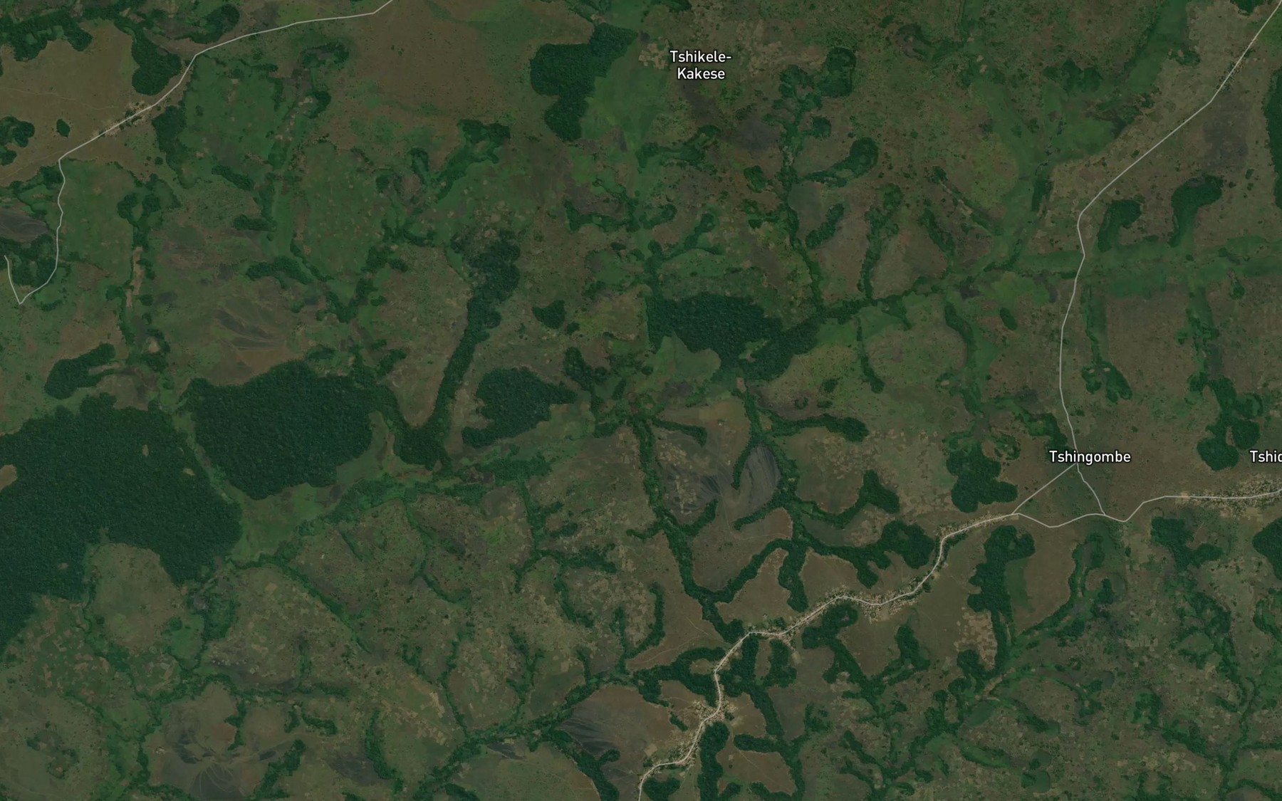 Satellite map of the Luzembo