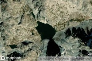 Peak Lake