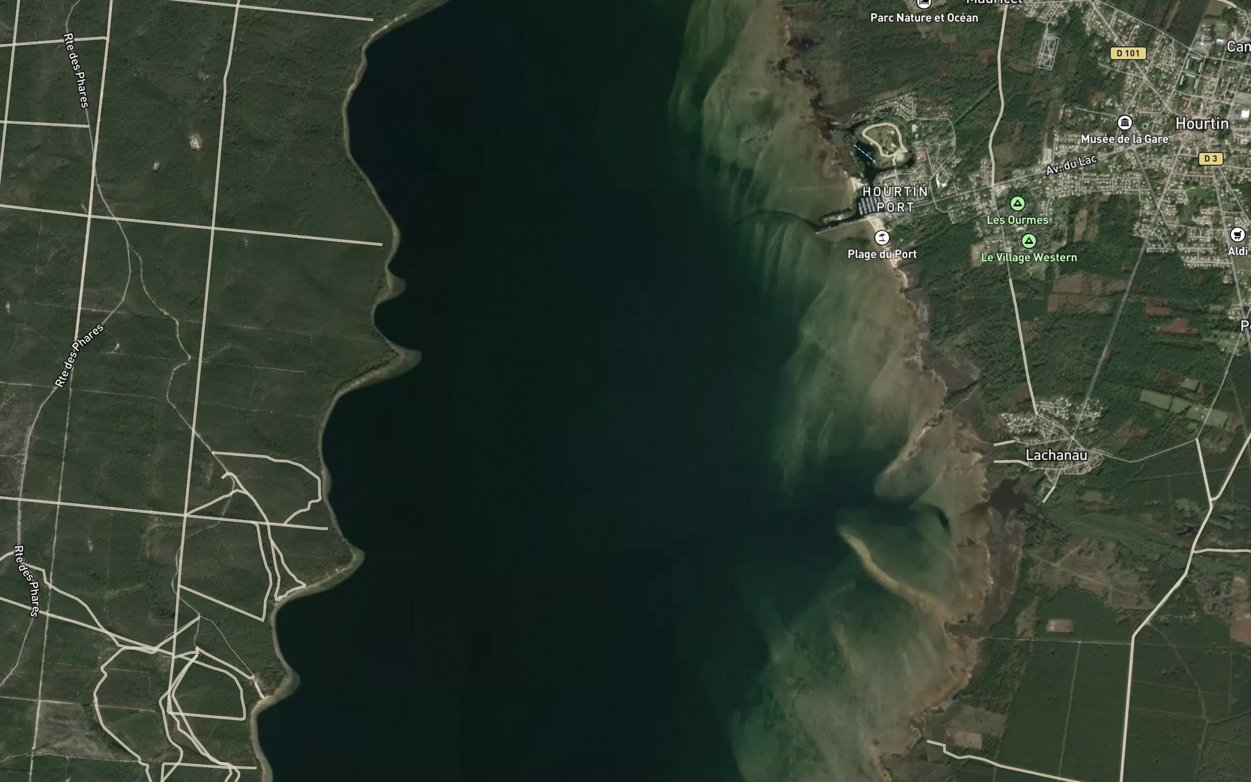 Satellite map of the Etang d'Hourtin