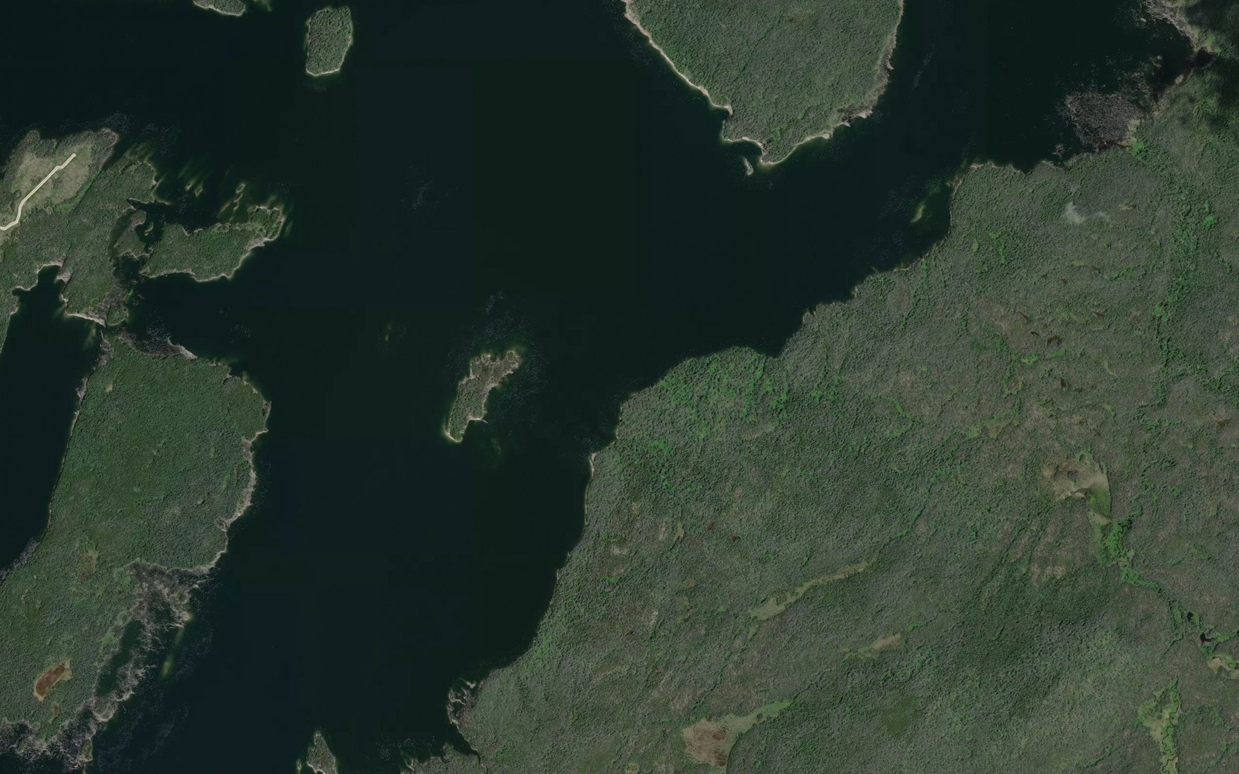 Satellite map of the Whitesail Reach