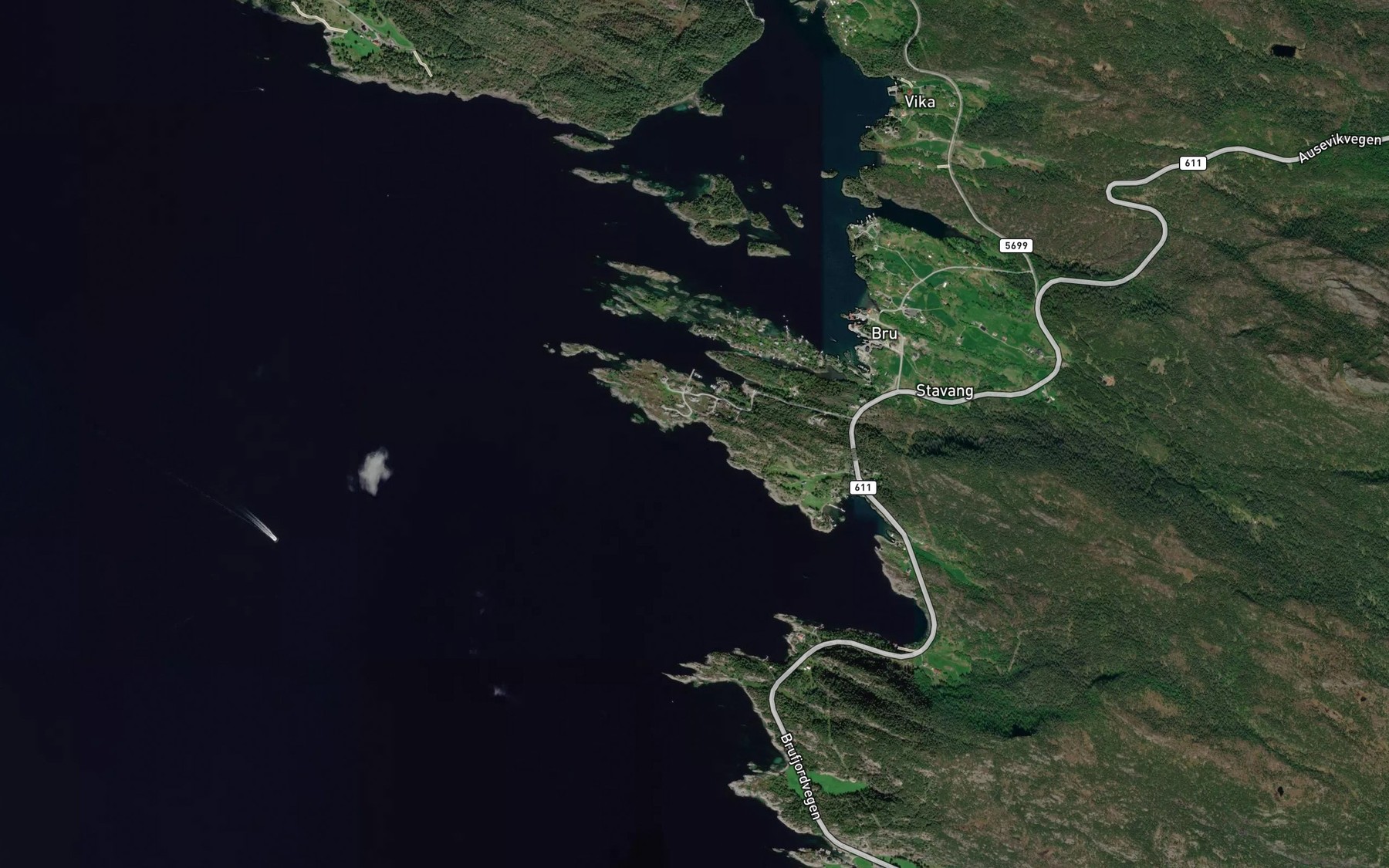 Satellite map of the Einestadvika