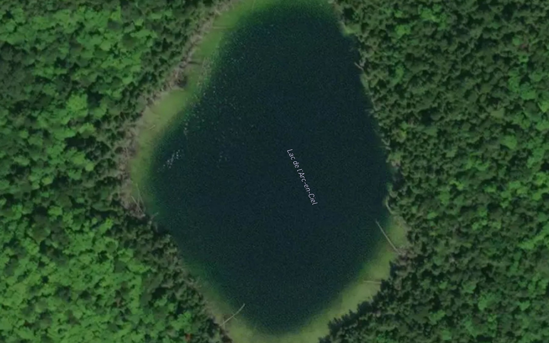 Satellite map of the Lac de l'Arc-en-Ciel