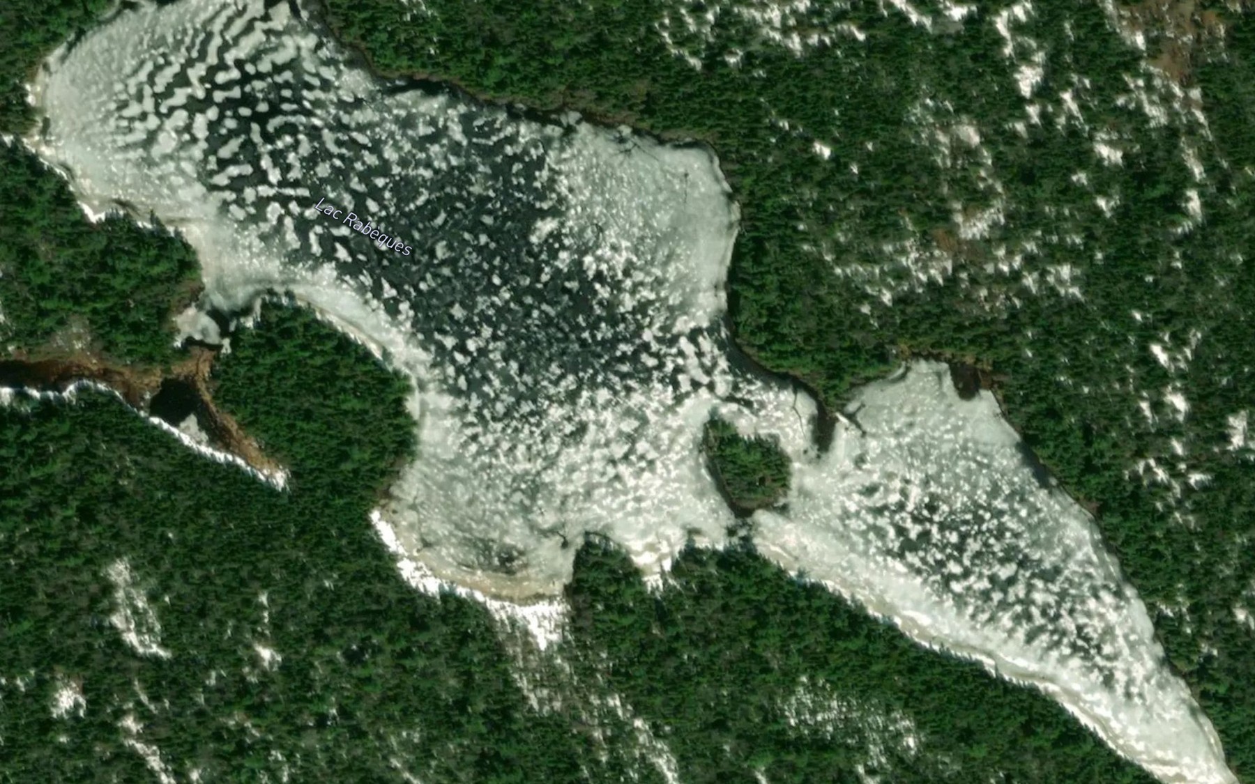 Satellite map of the Lac Rabeques