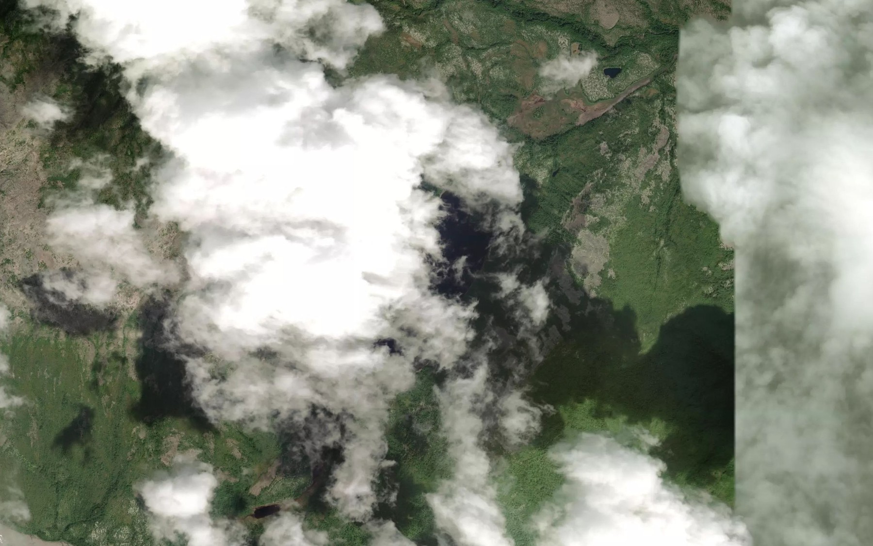 Satellite map of the Ozero Ostrovnoye