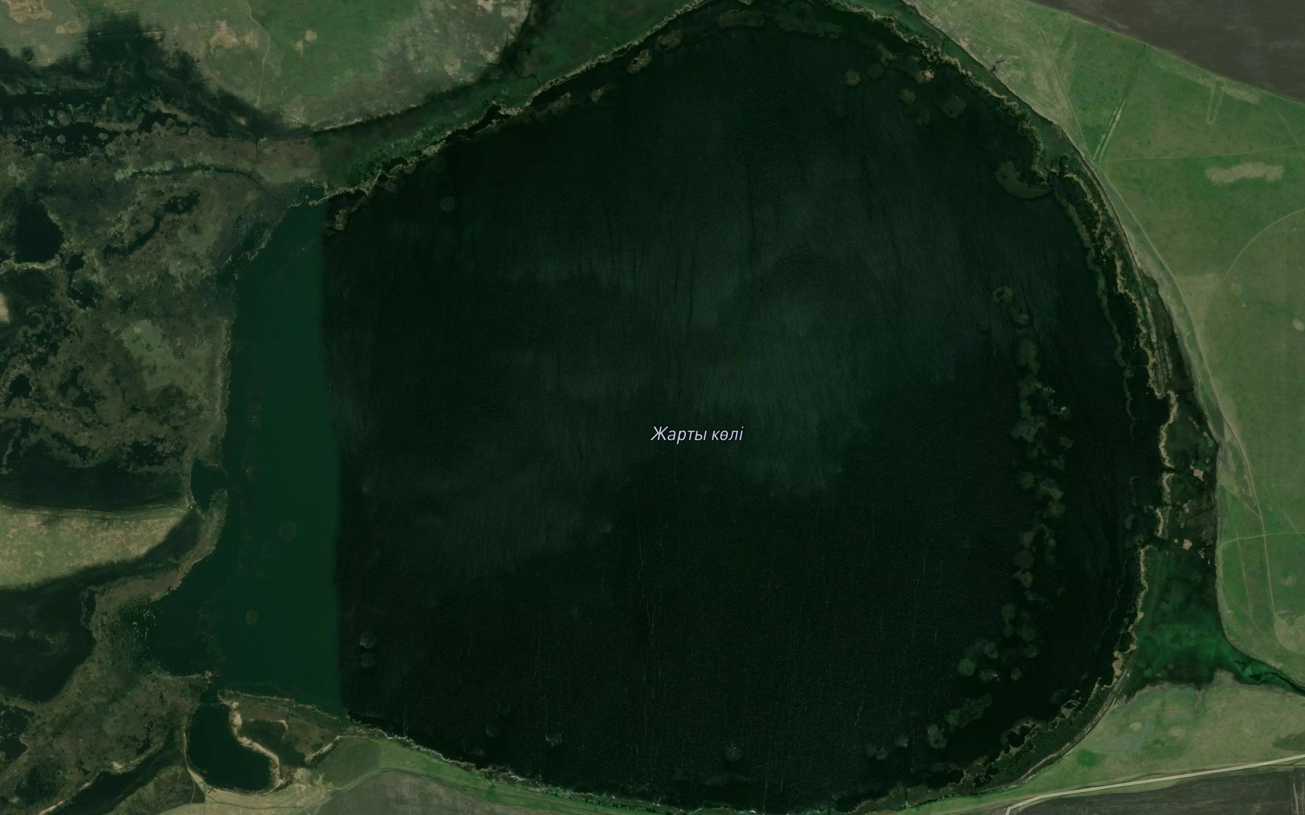Ozero Polovinnoye