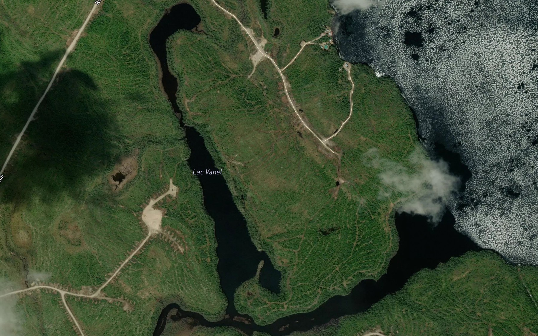 Satellite map of the Ruisseau aux Oies