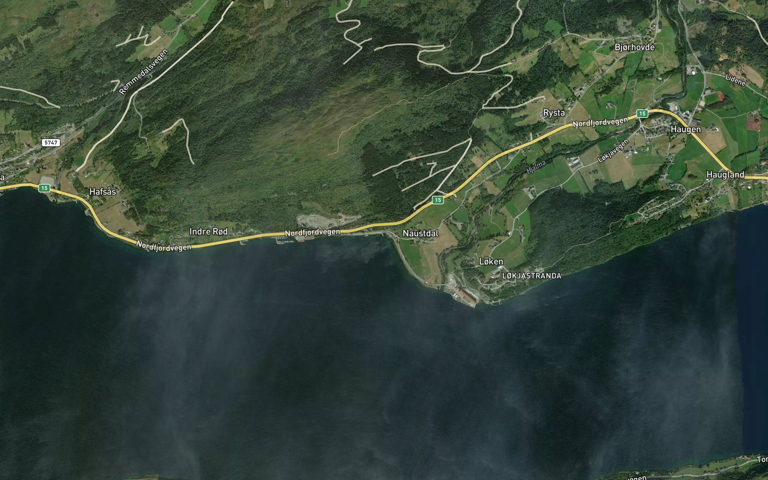 Naustdalvika