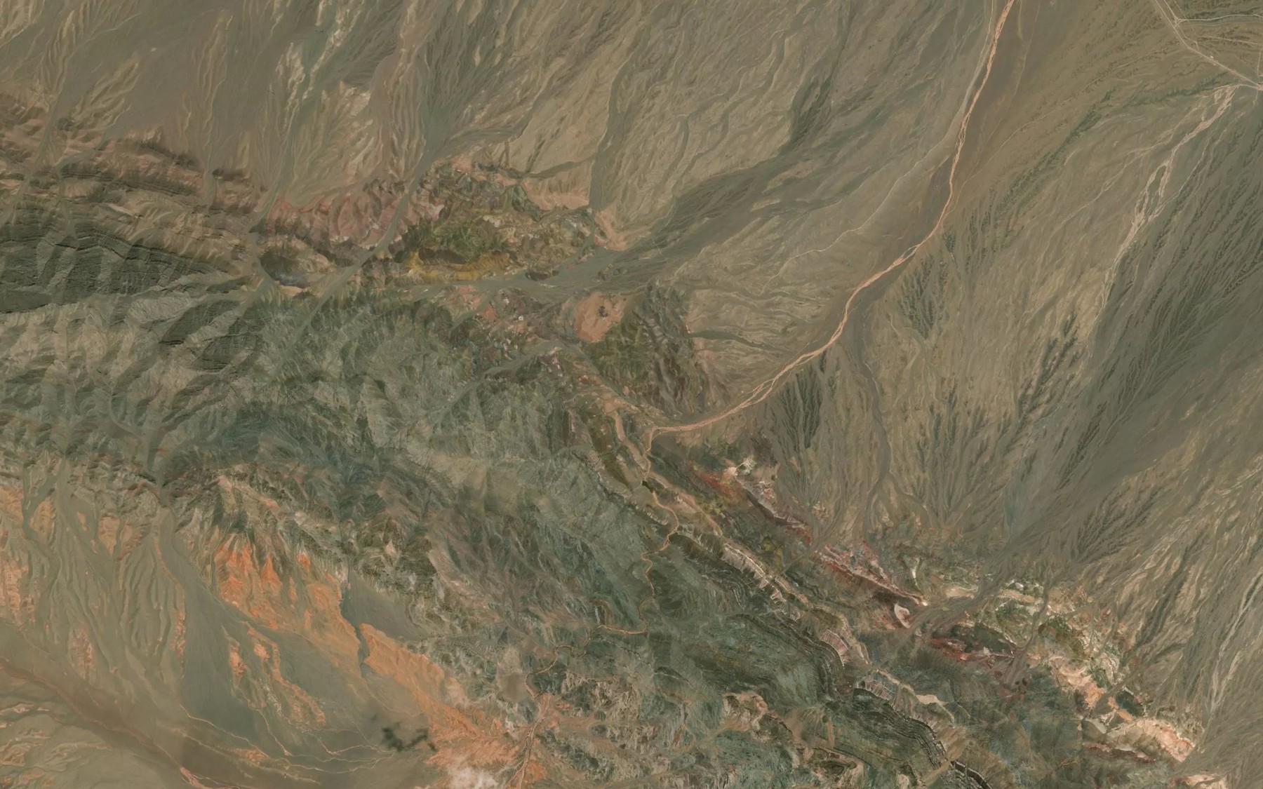 Satellite map of the Cheshmeh-ye Shirin