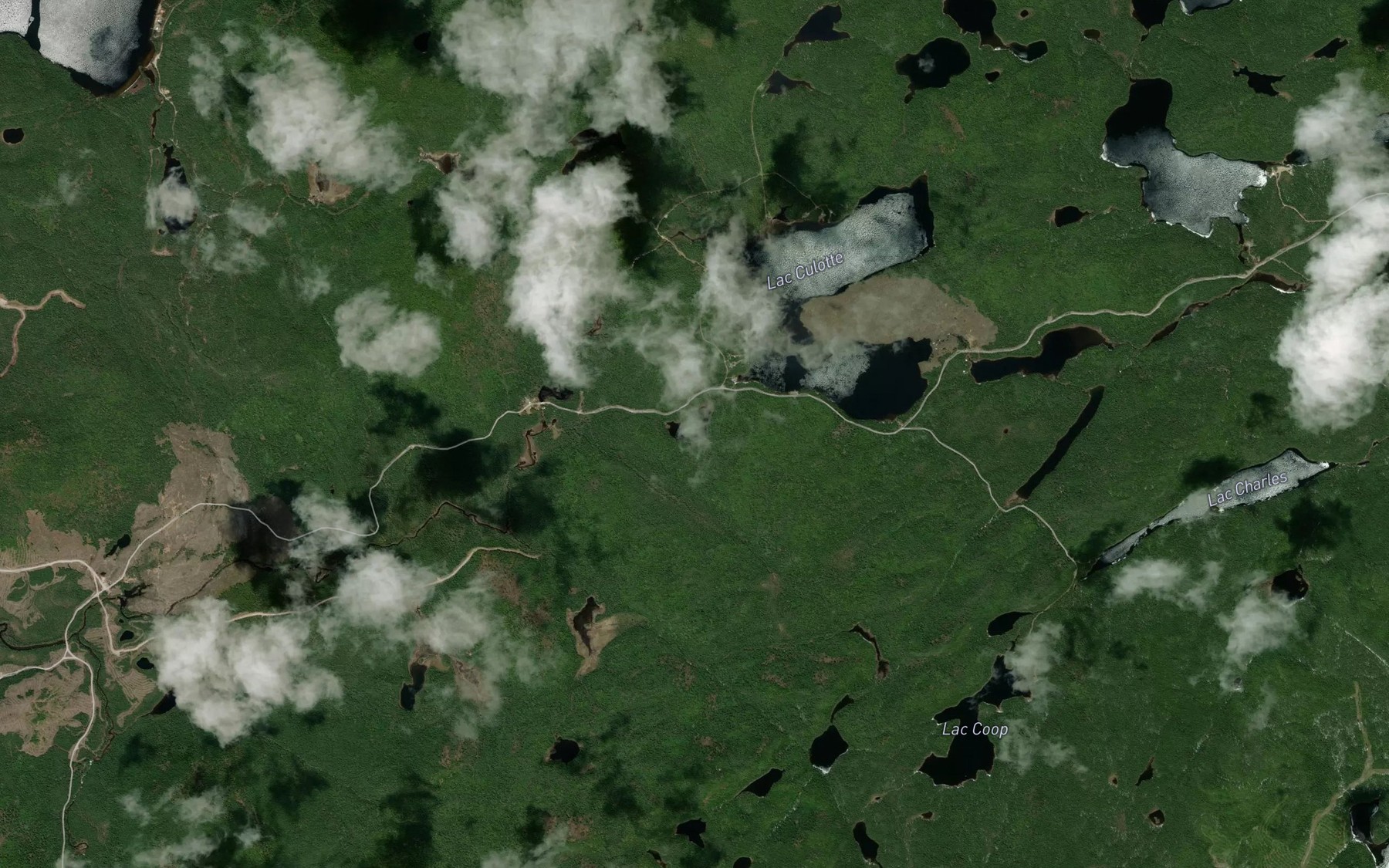 Satellite map of the Petit lac Culotte