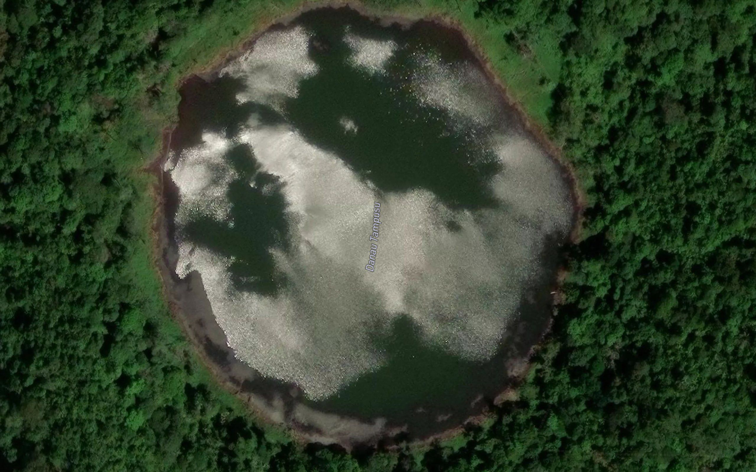 Danau Tampusu