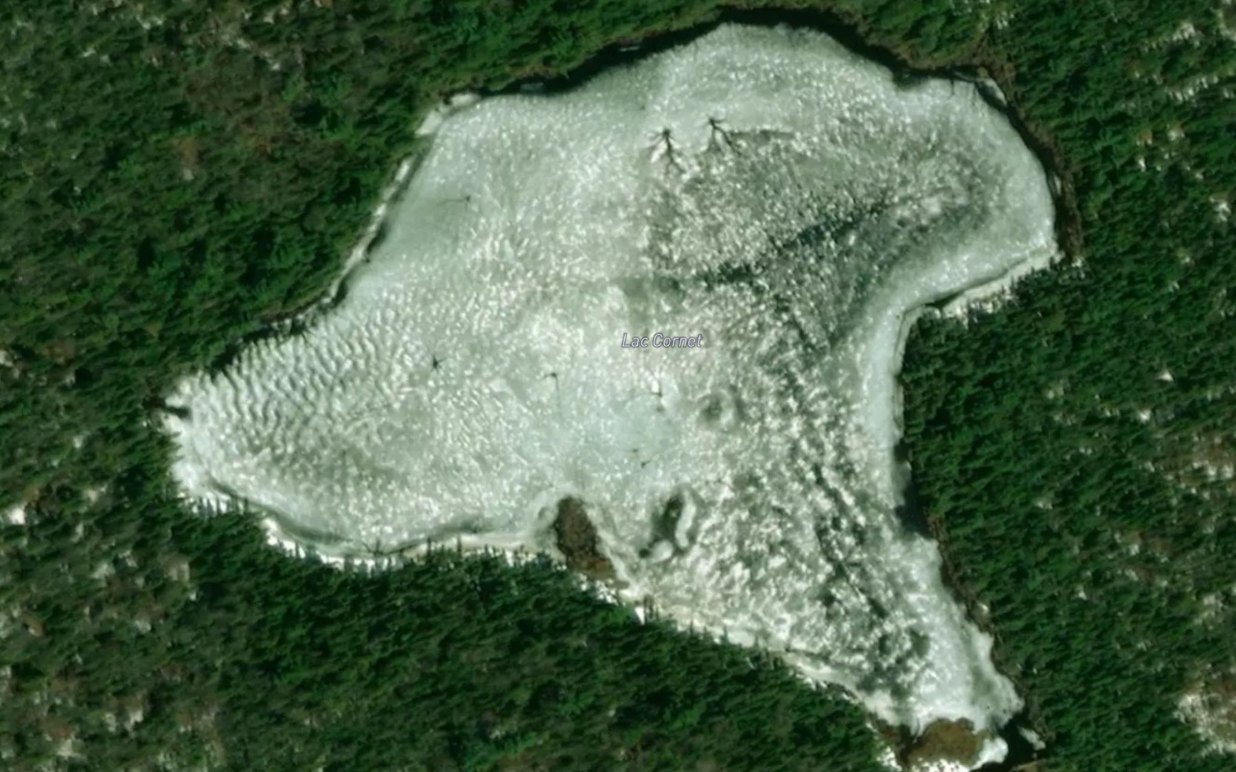 Satellite map of the Lac Cornet