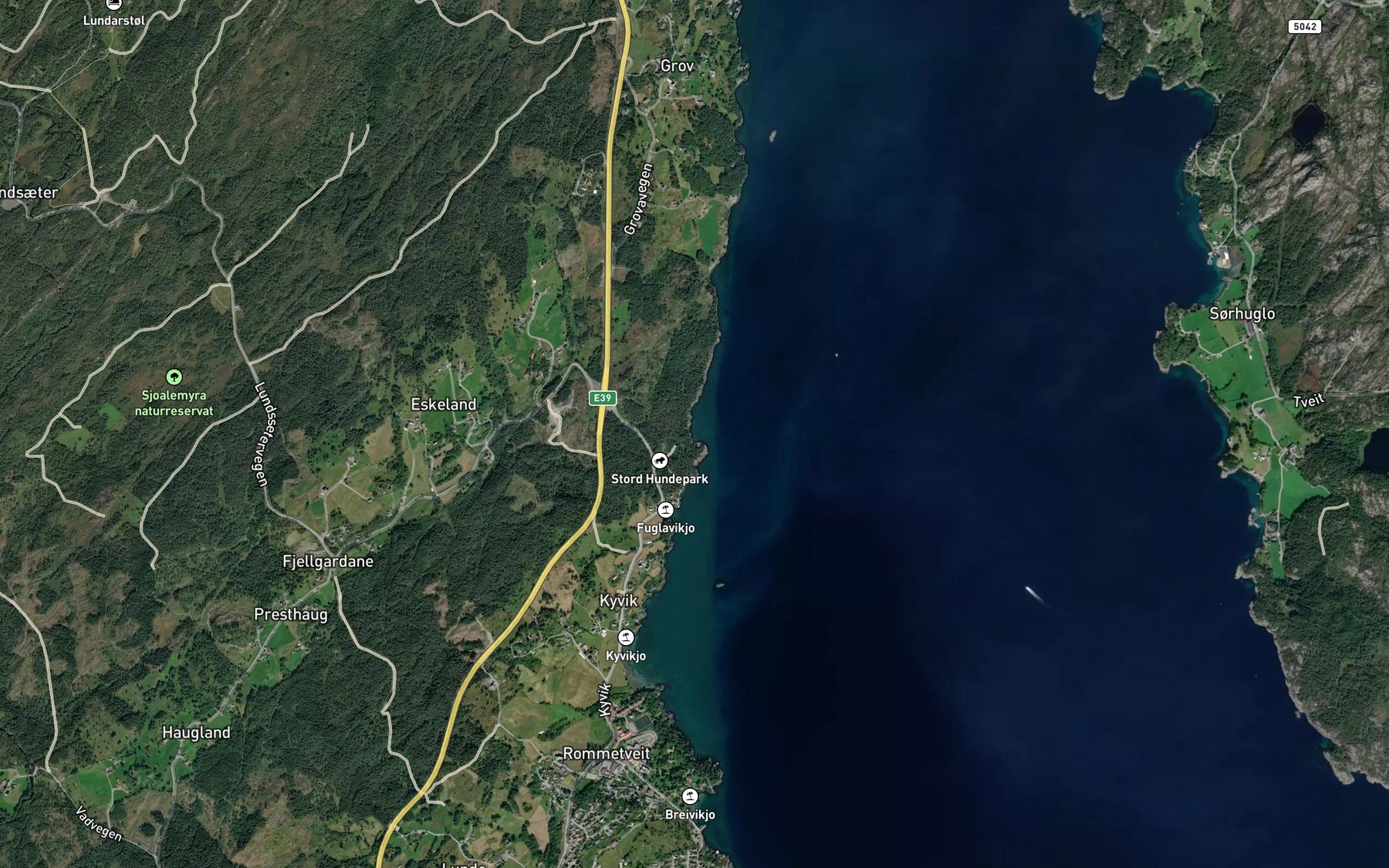 Satellite map of the Hoybyvika