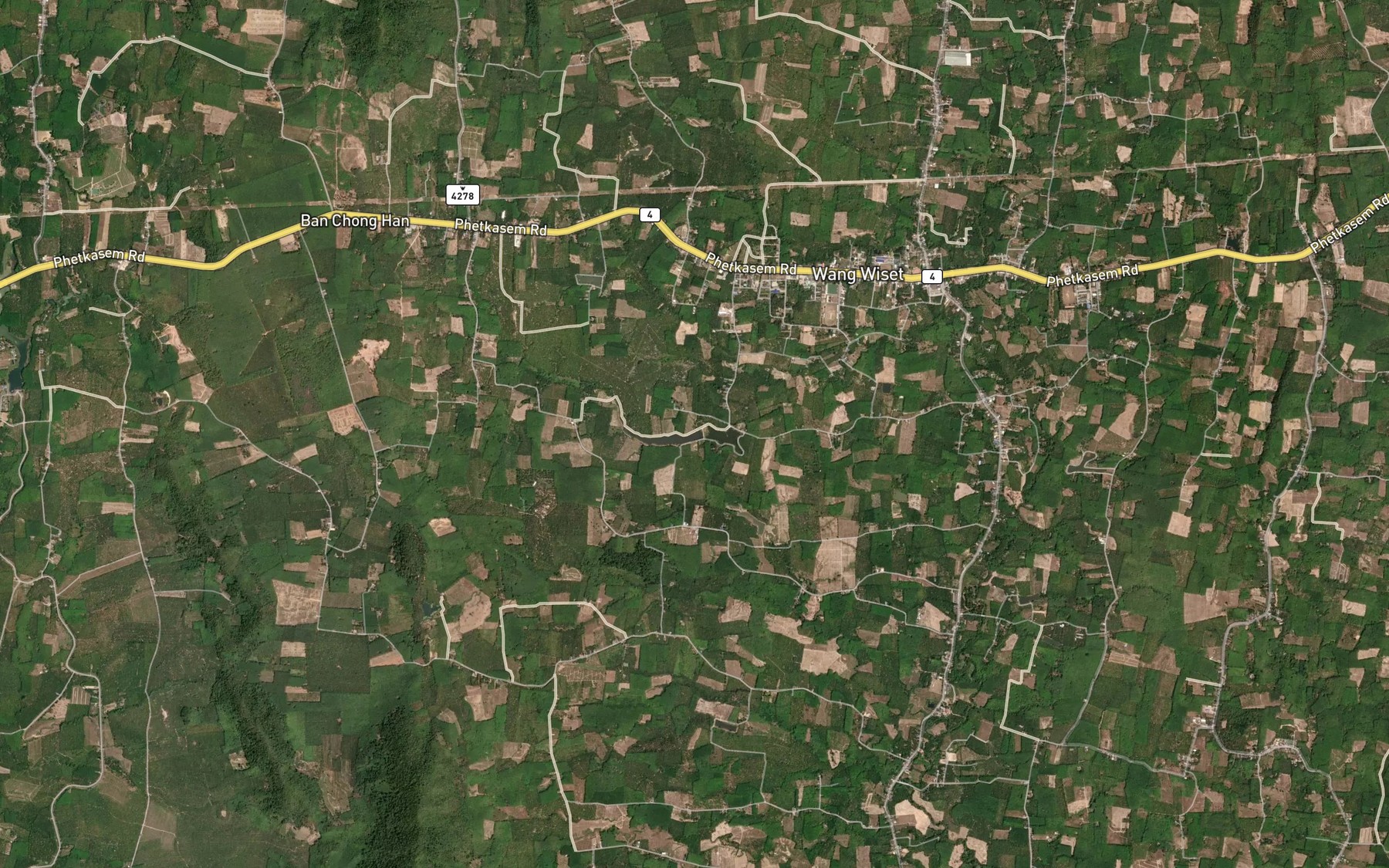 Satellite map of the Ang Kep Nam Ban Wang Wiset